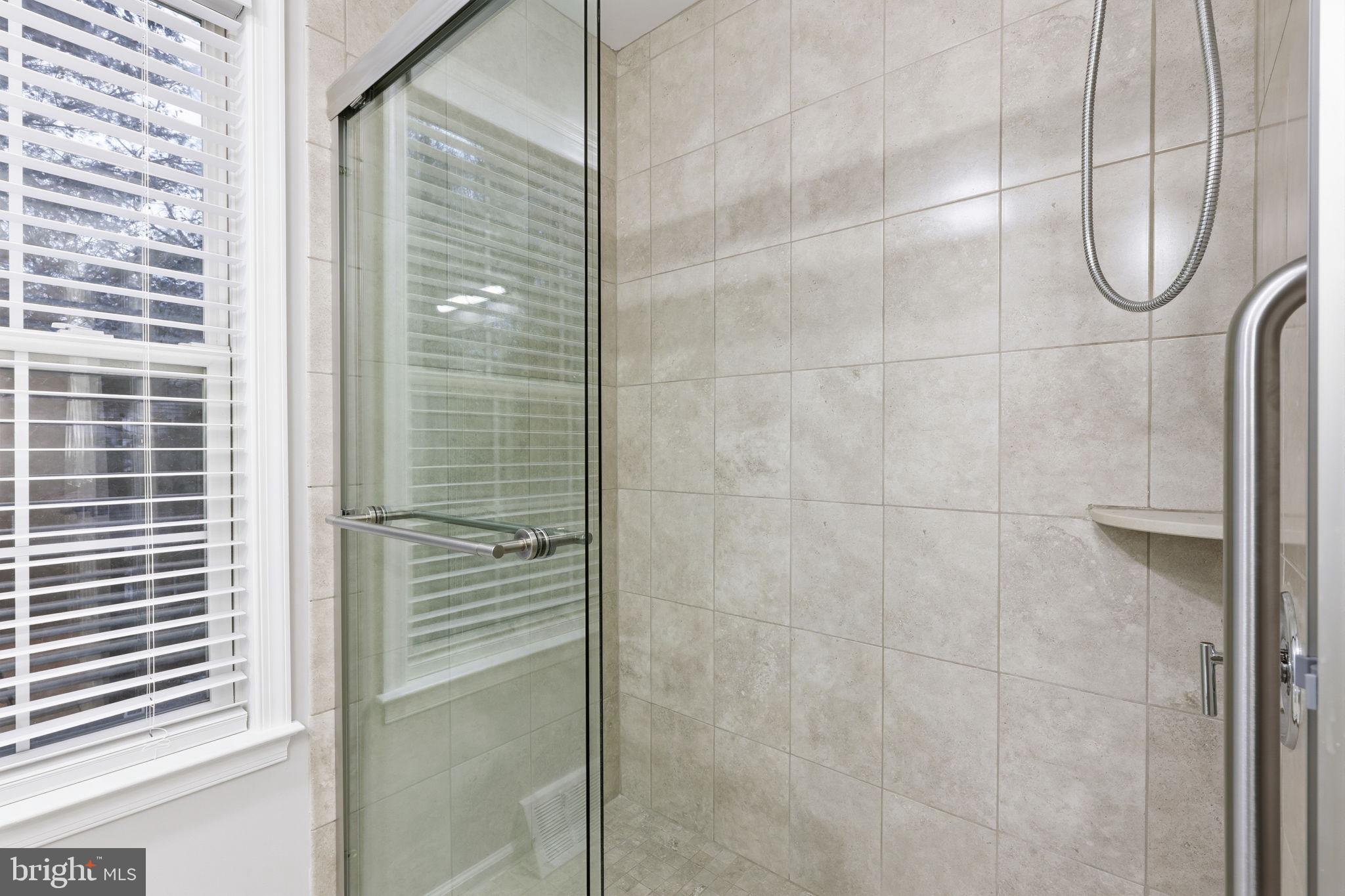 CHARING CROSS - Residential Lease