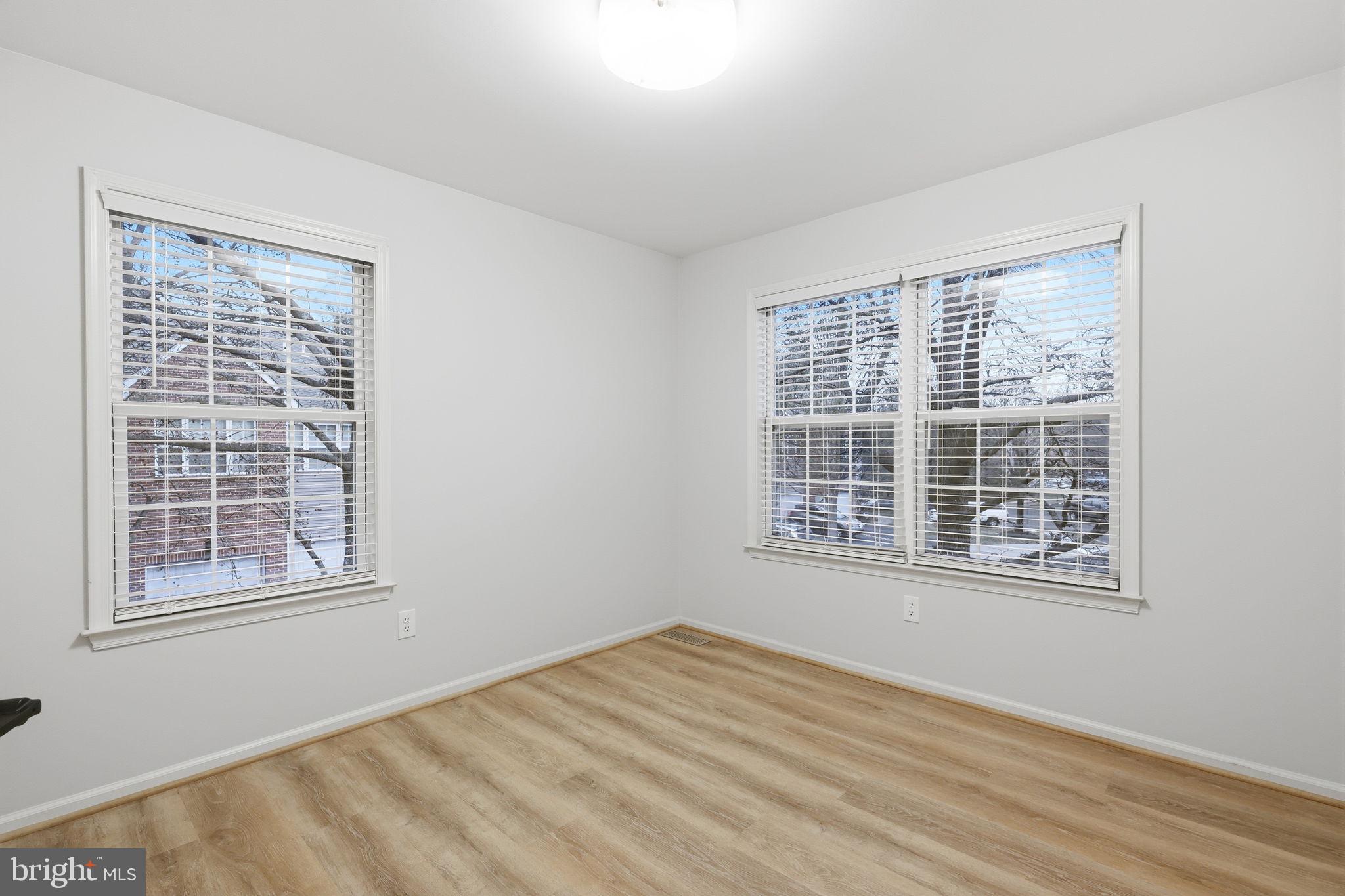 CHARING CROSS - Residential Lease