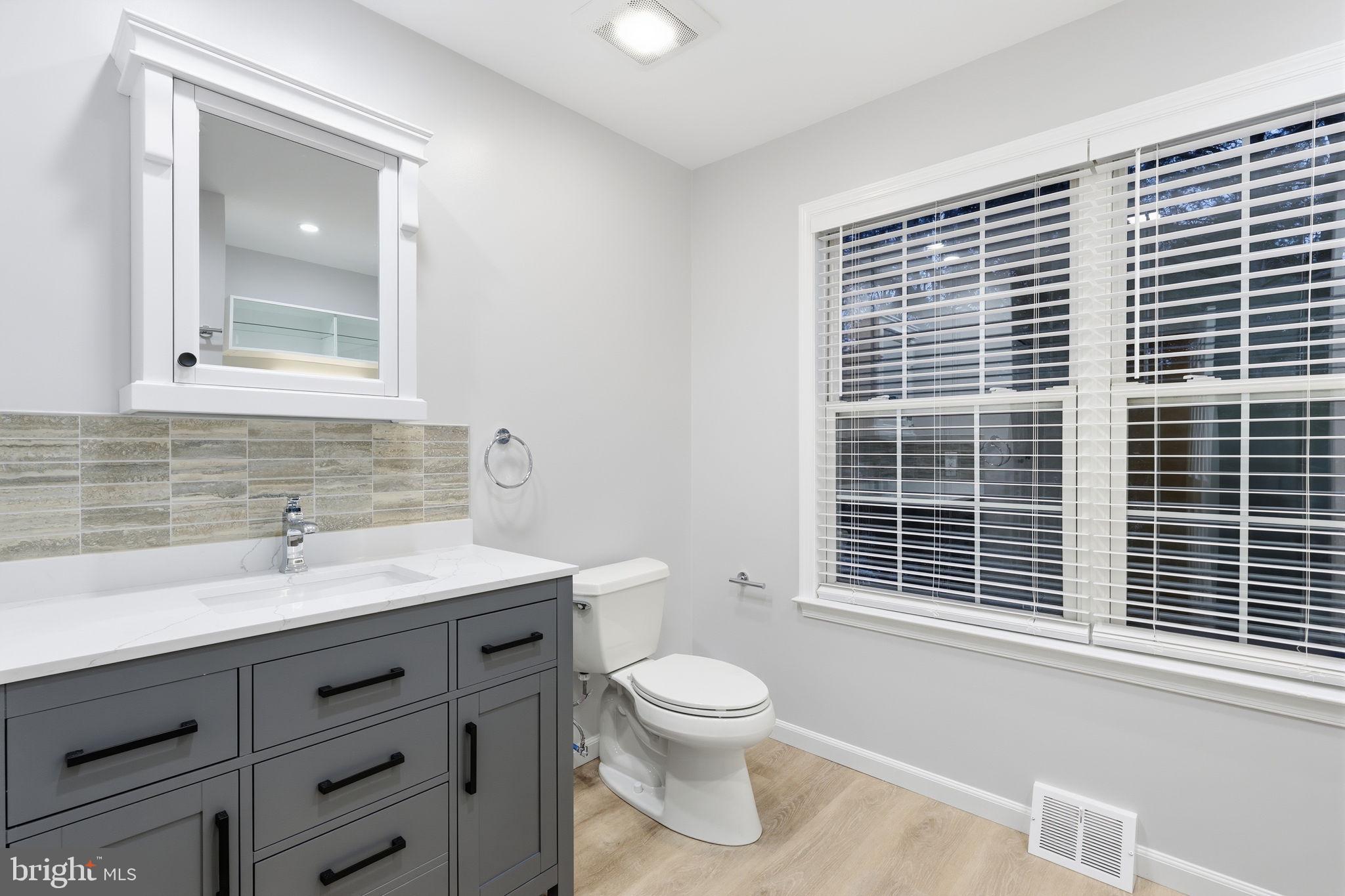 CHARING CROSS - Residential Lease