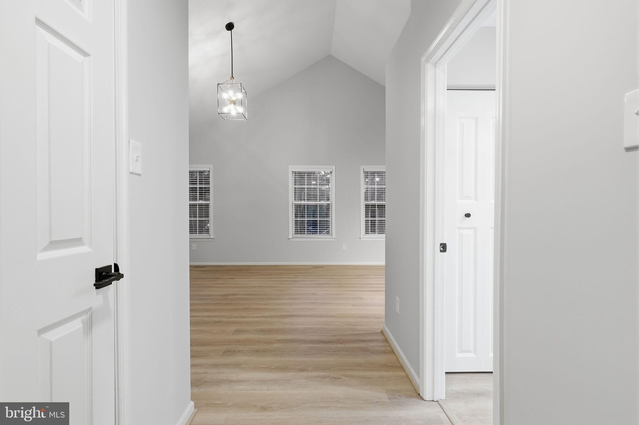 CHARING CROSS - Residential Lease