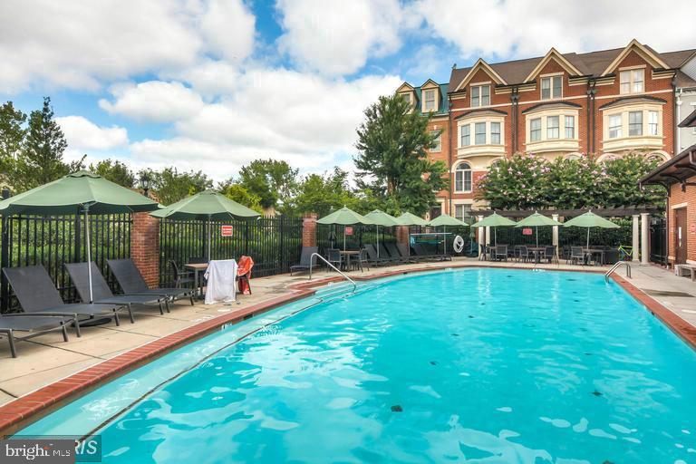 POTOMAC GREENS - Residential Lease