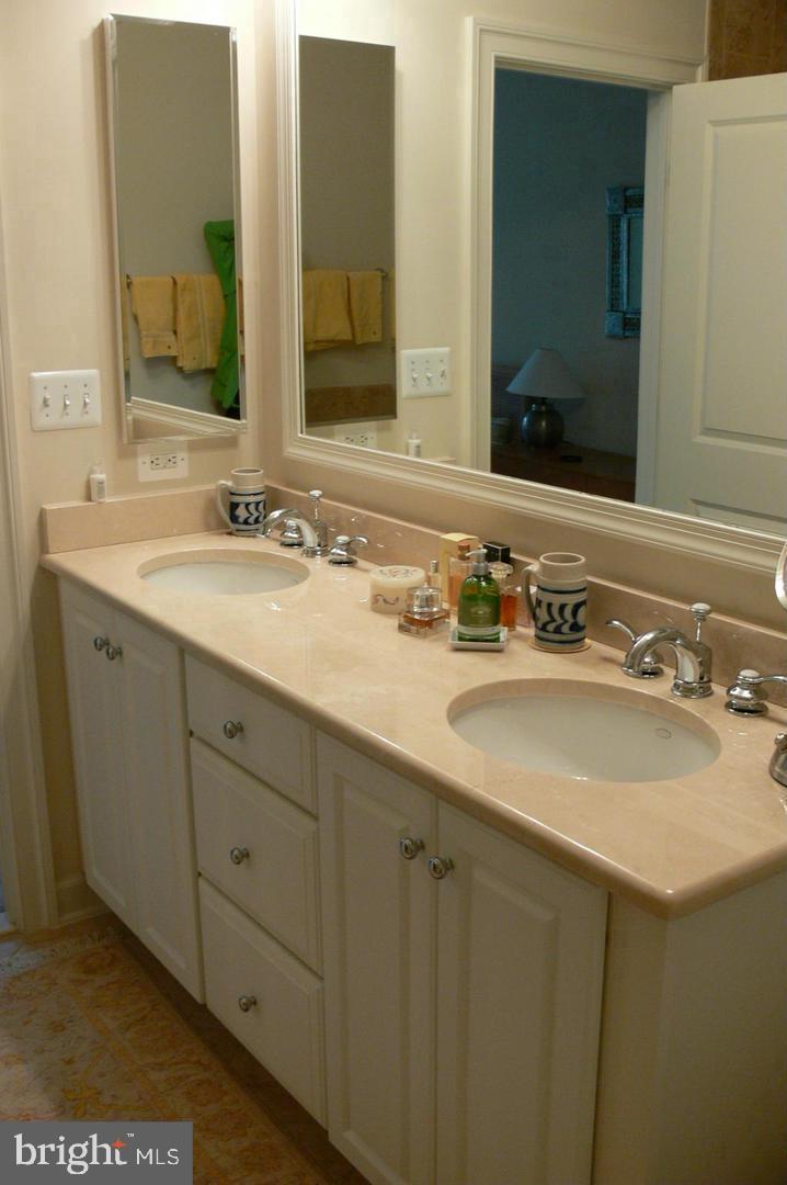 POTOMAC GREENS - Residential Lease