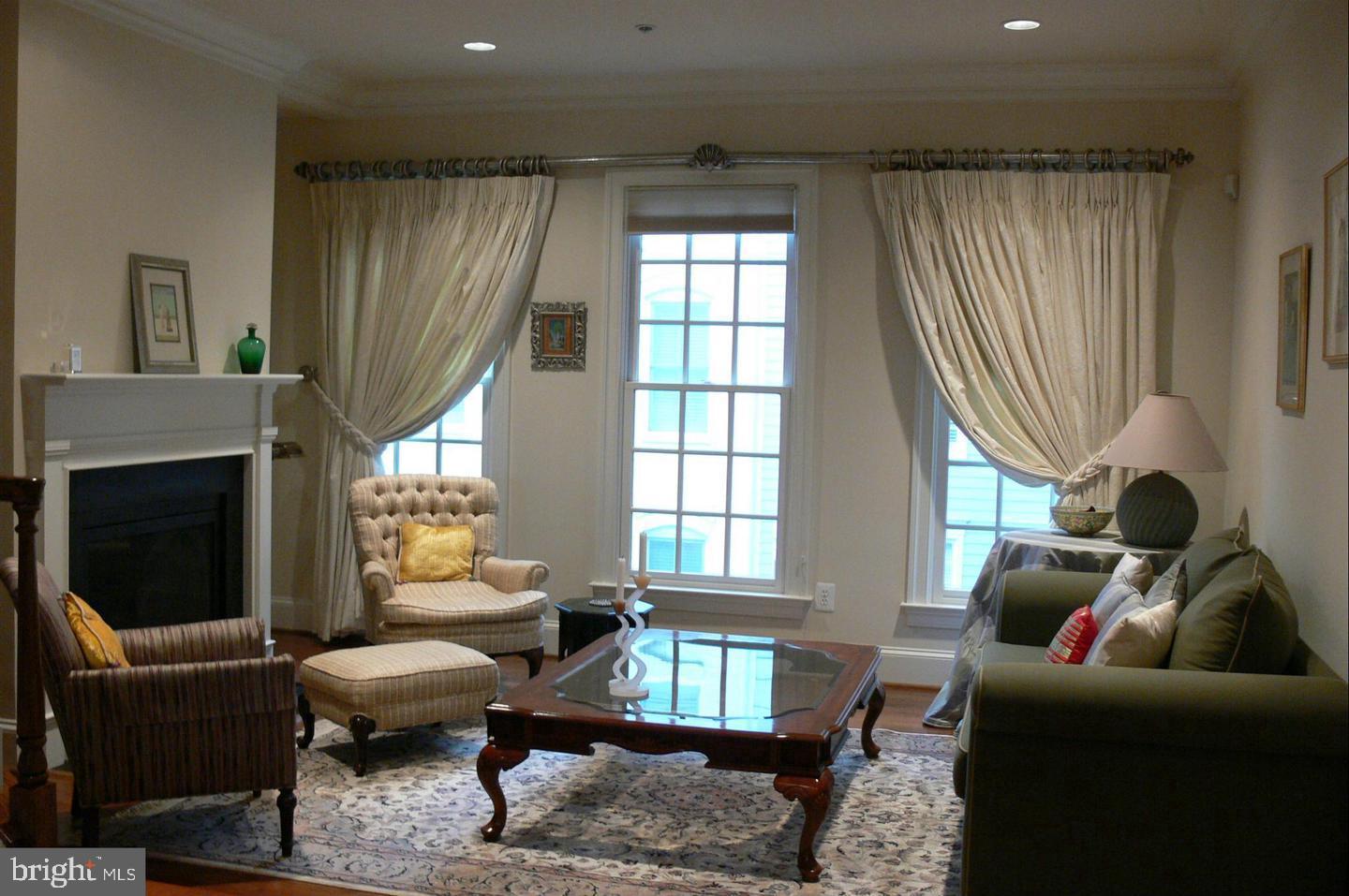 POTOMAC GREENS - Residential Lease