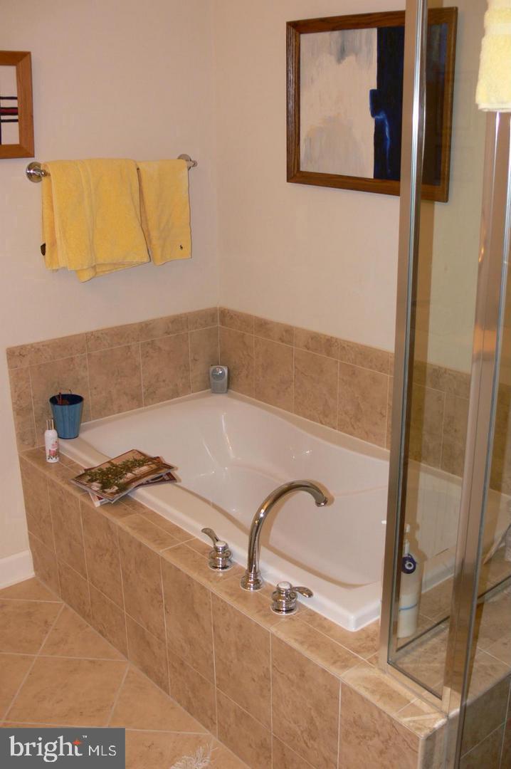 POTOMAC GREENS - Residential Lease