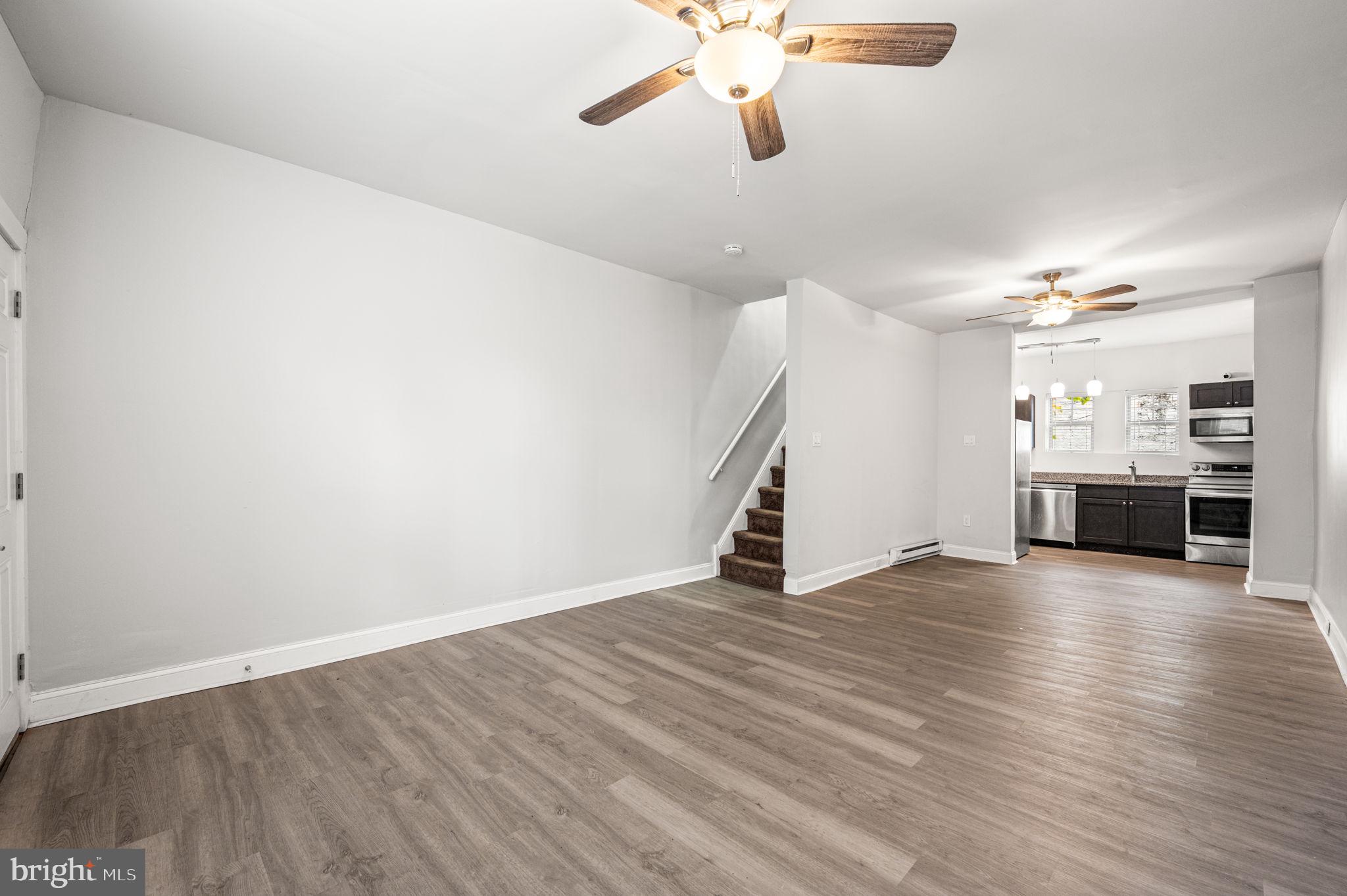 3103 N CROSKEY STREET