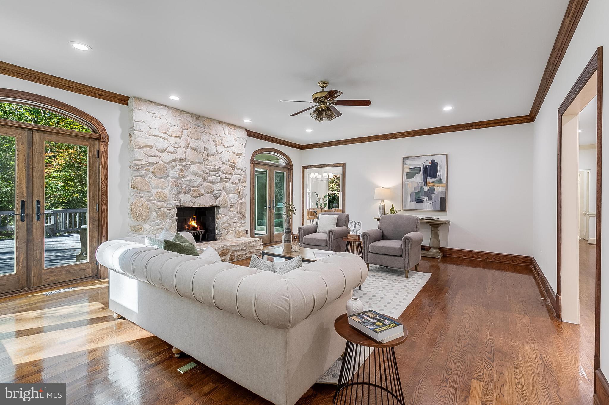 OAKMONT - Residential