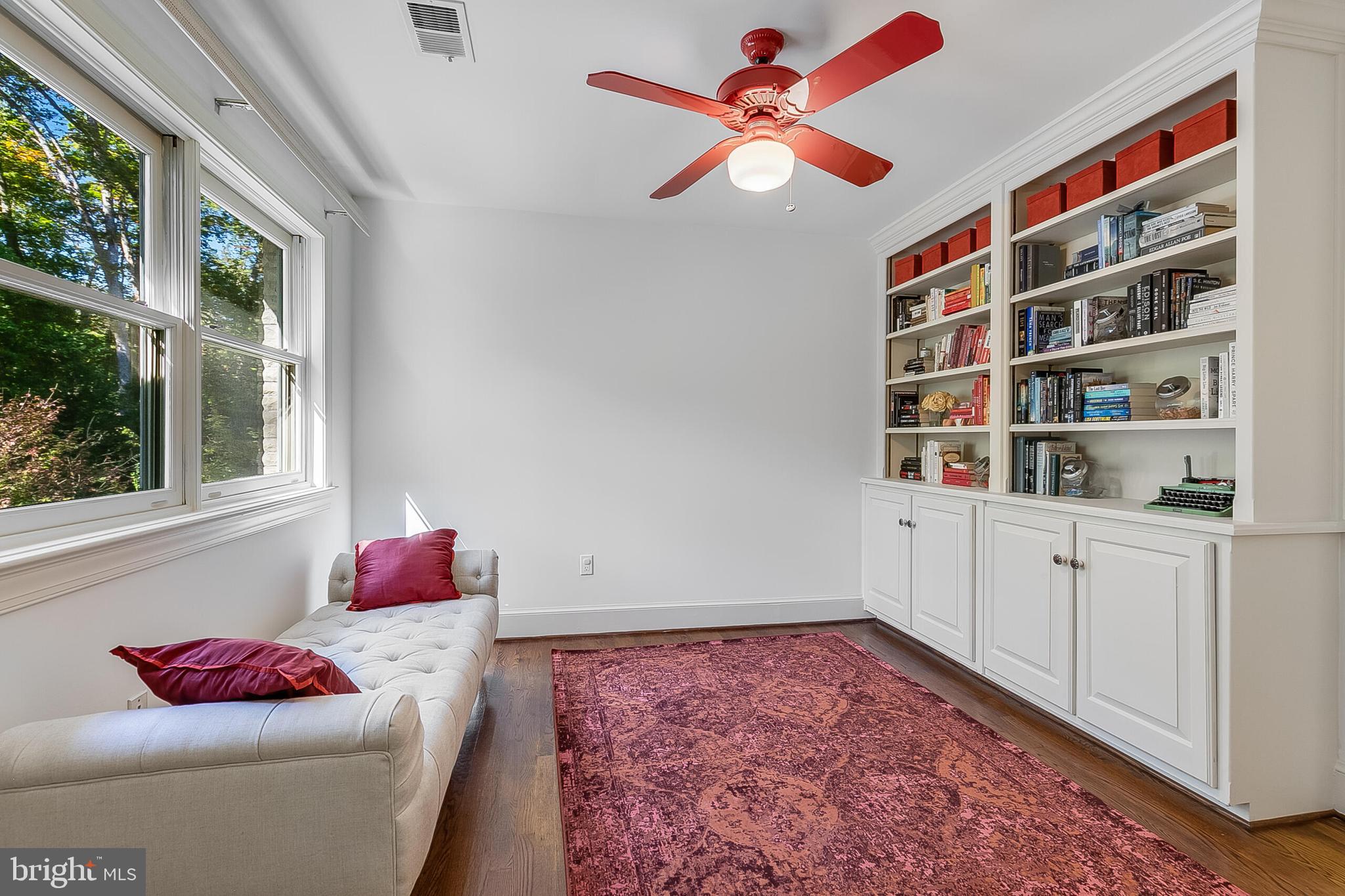 OAKMONT - Residential