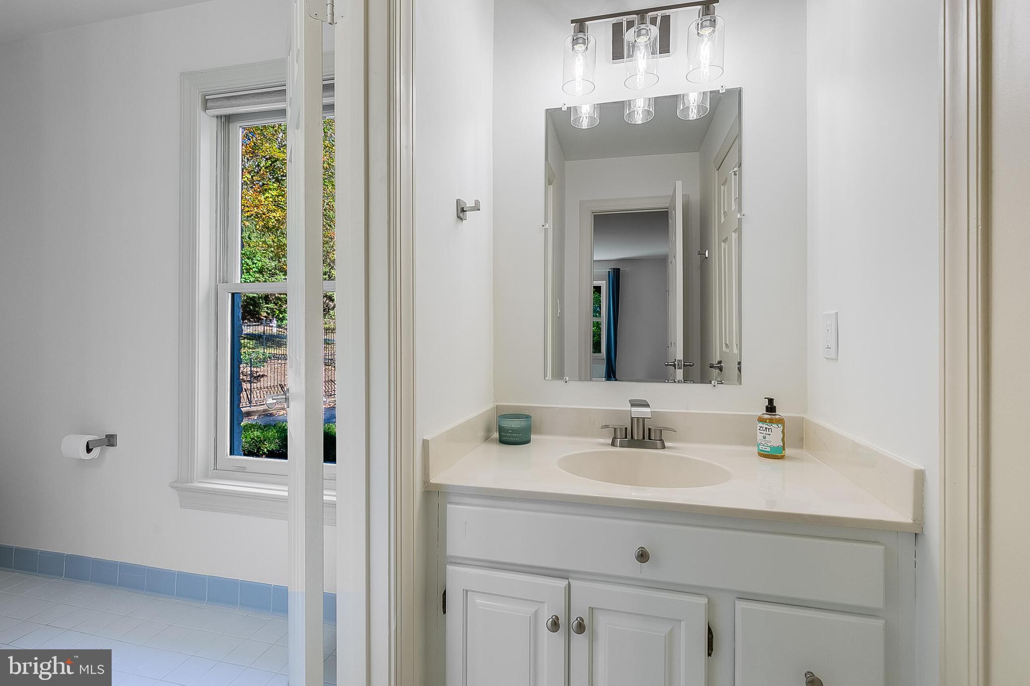 OAKMONT - Residential