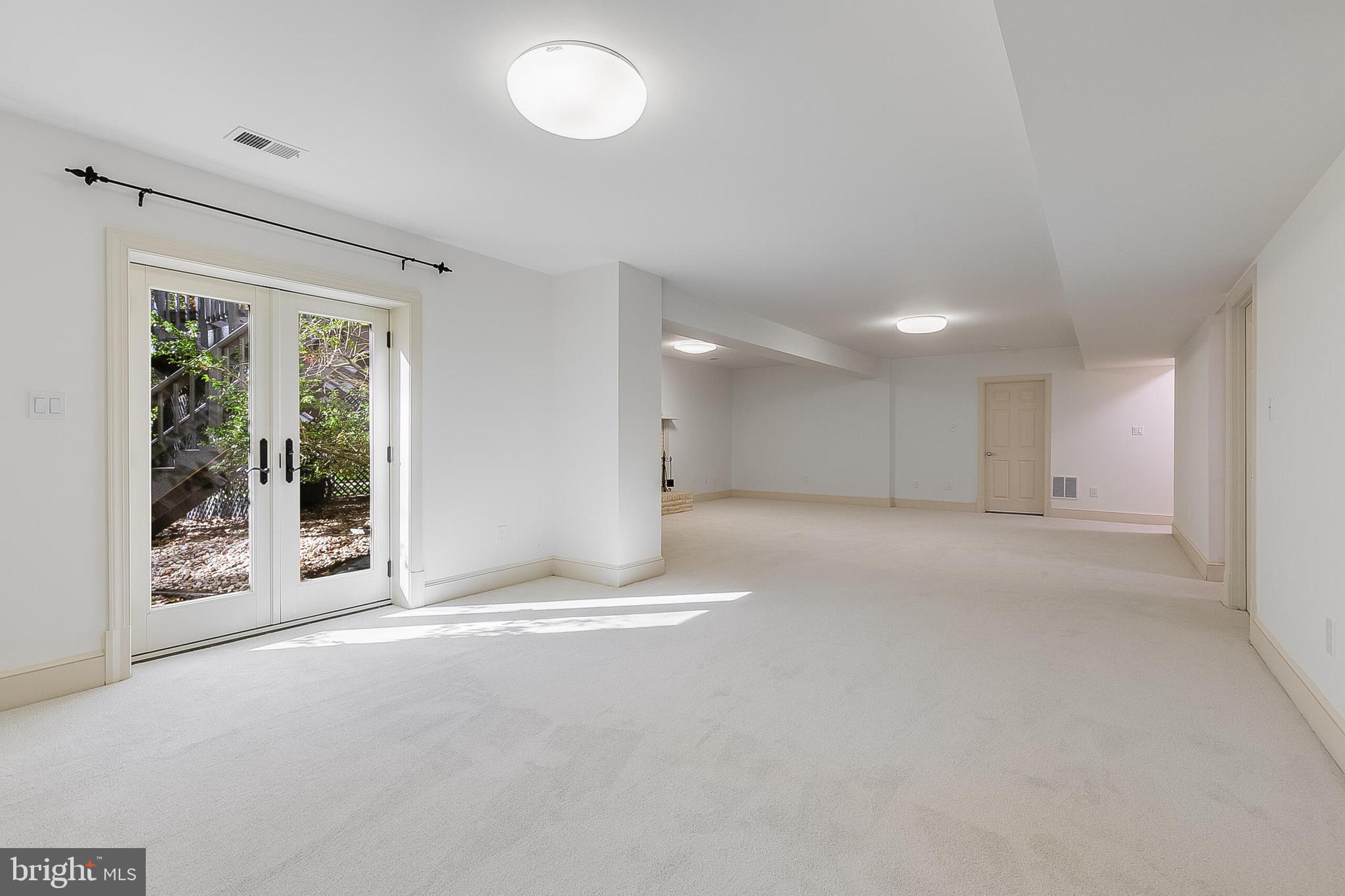 OAKMONT - Residential