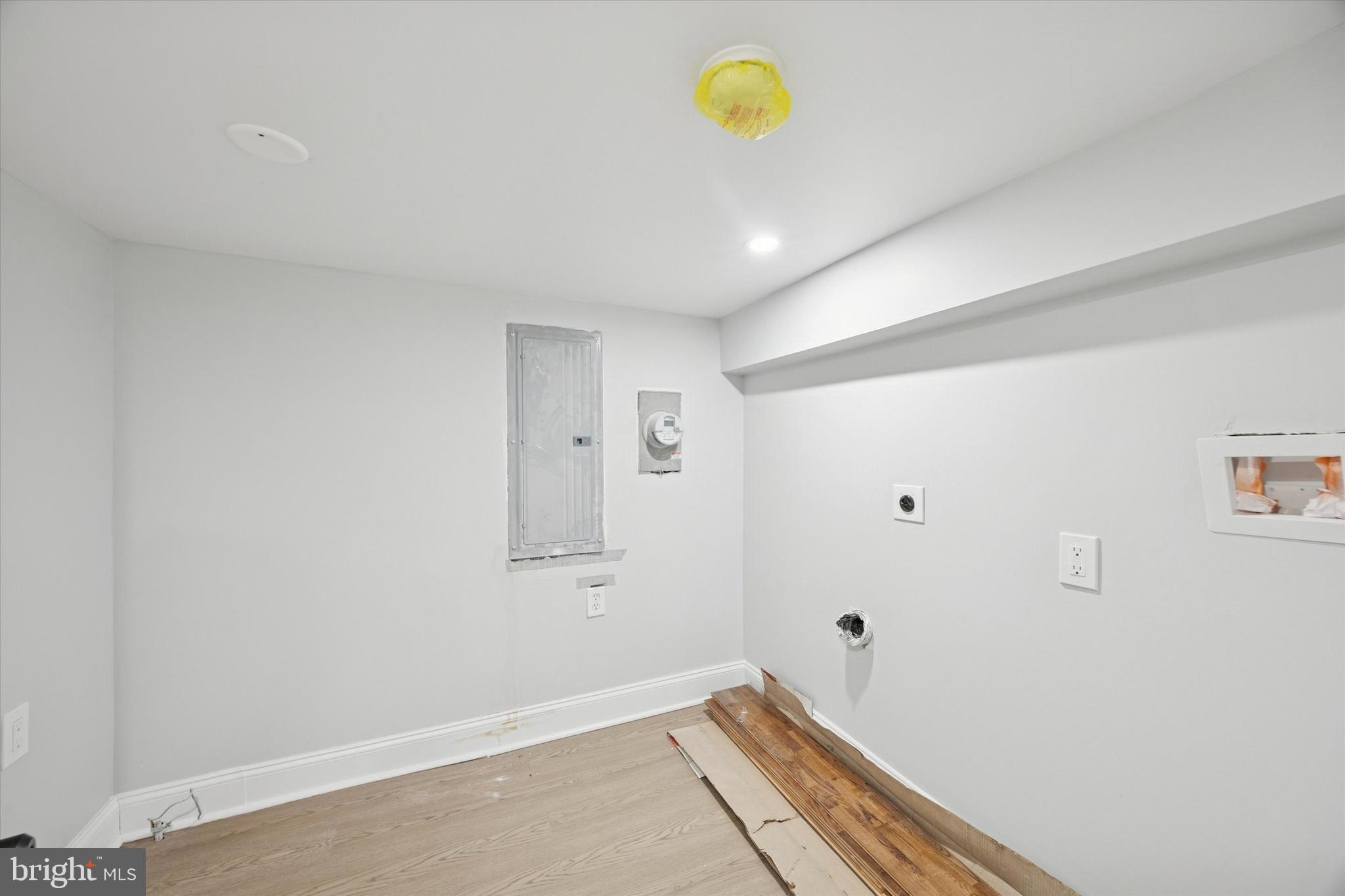 POINT BREEZE - Residential