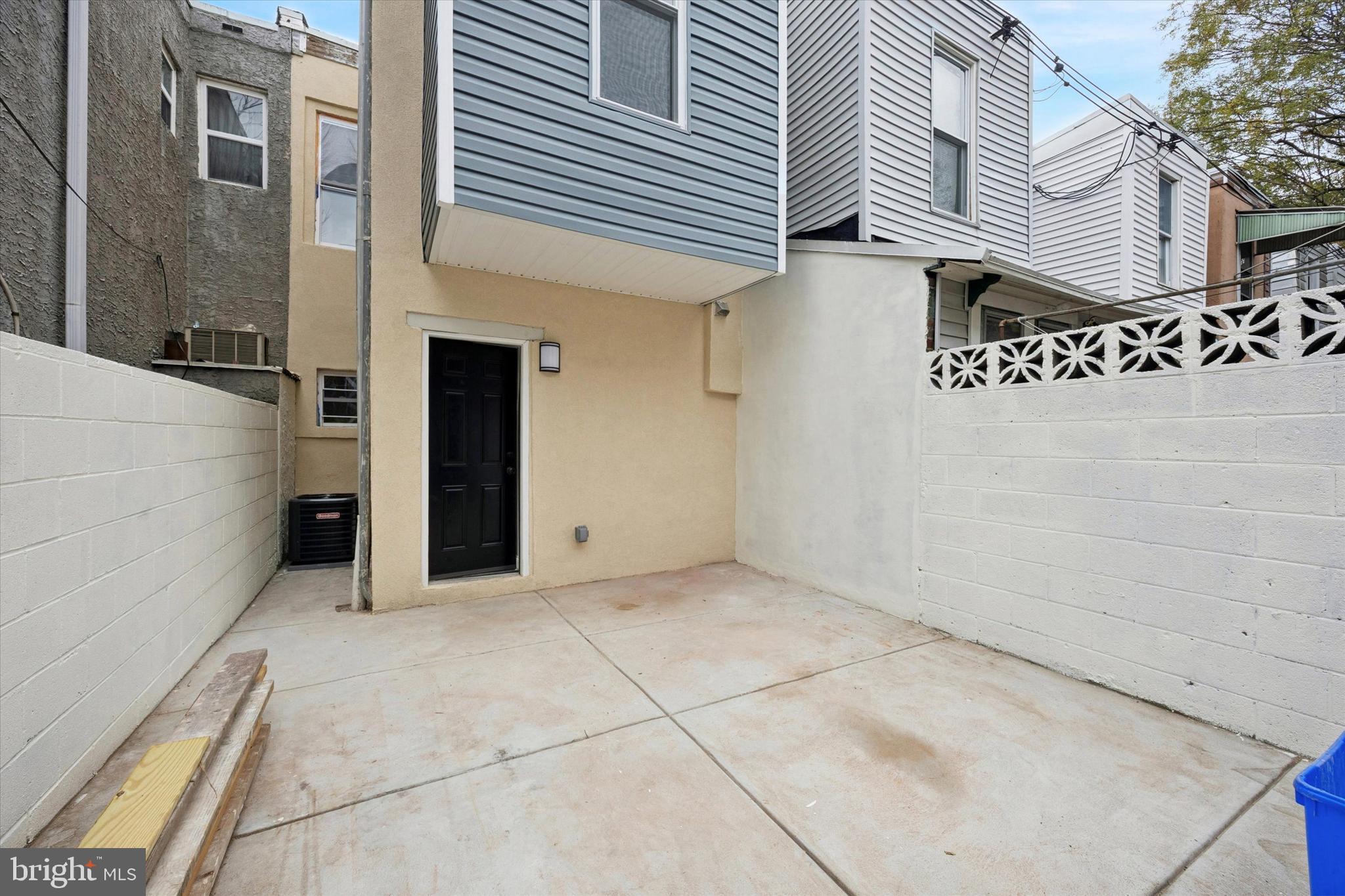 POINT BREEZE - Residential