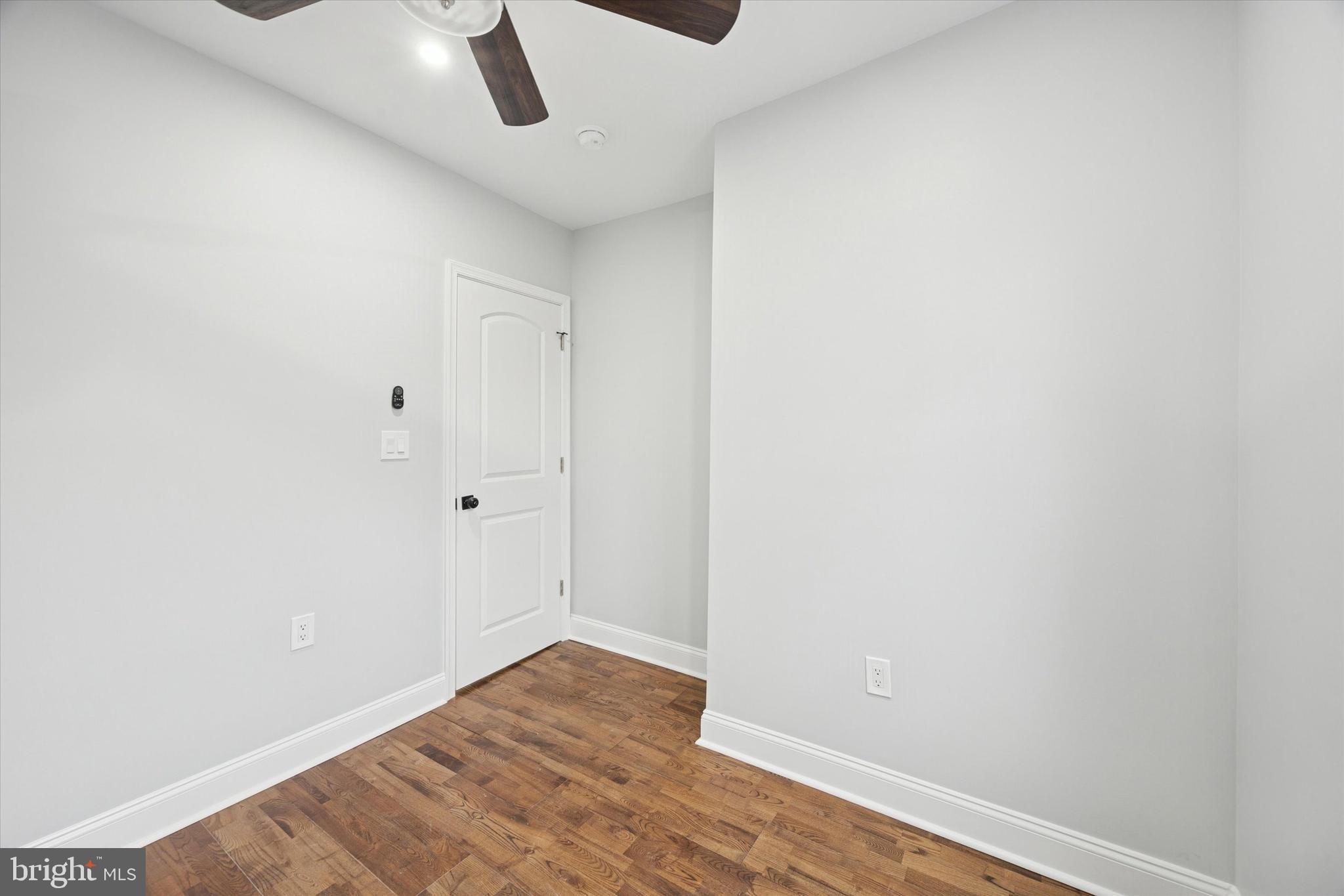 POINT BREEZE - Residential