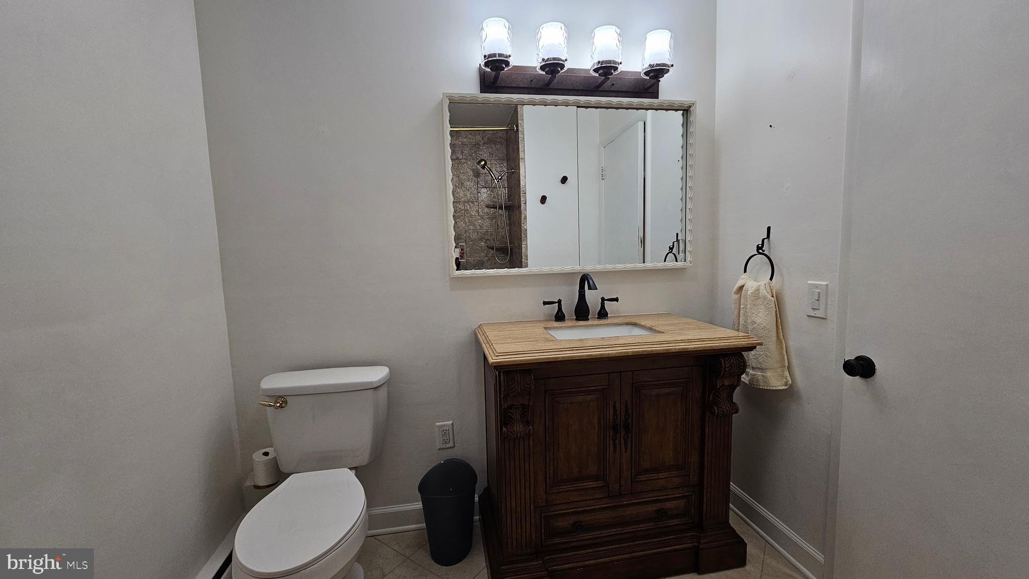 HALLETT HEIGHTS - Residential