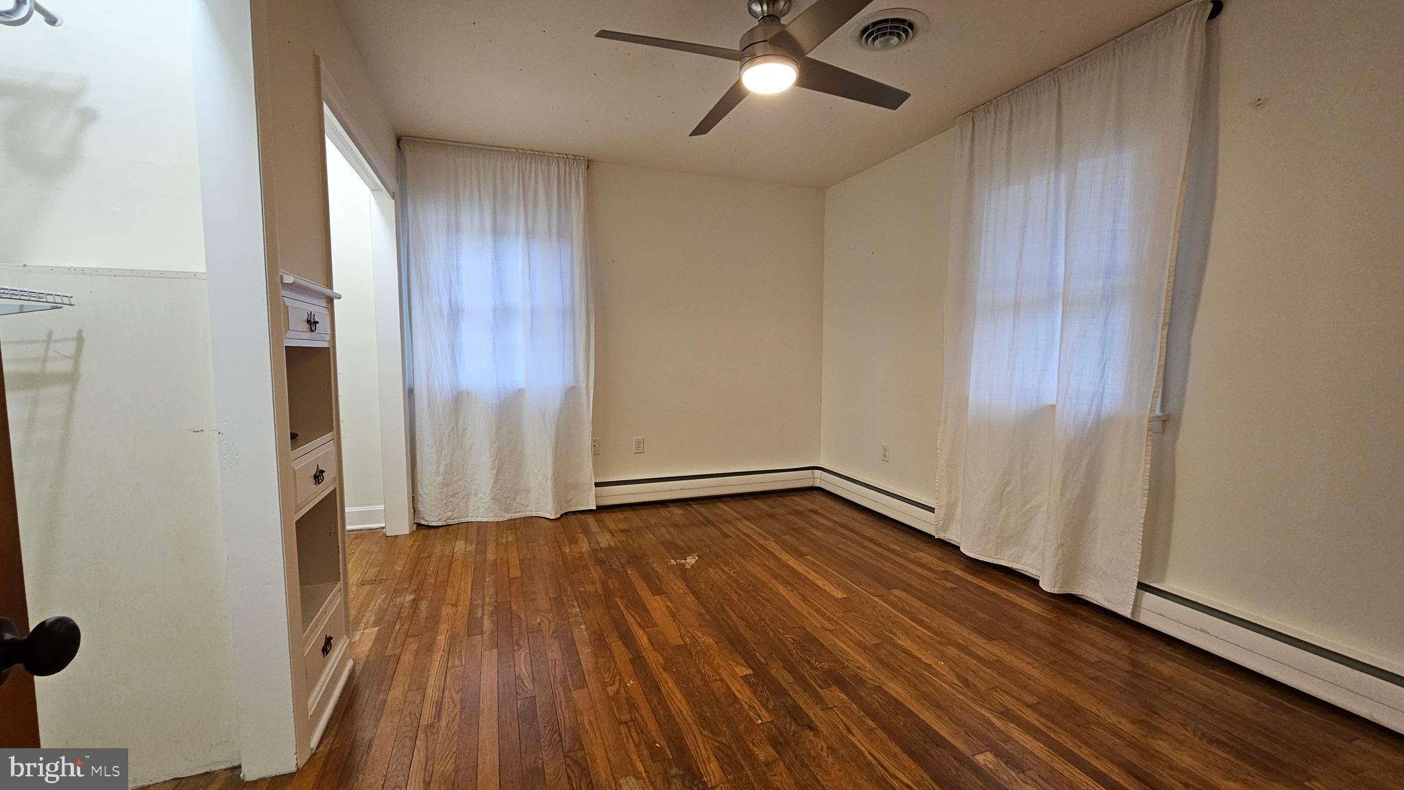 HALLETT HEIGHTS - Residential