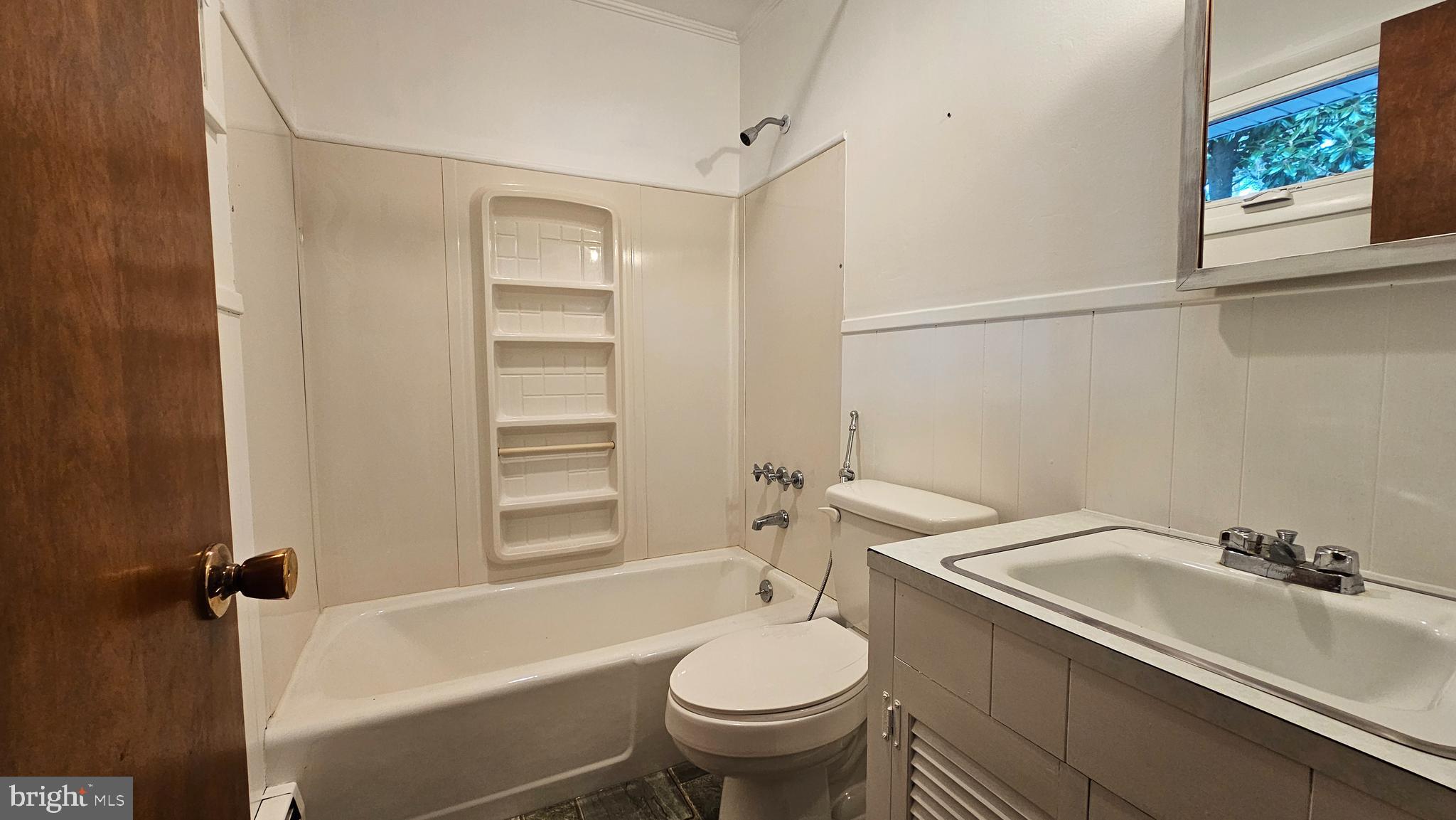 HALLETT HEIGHTS - Residential