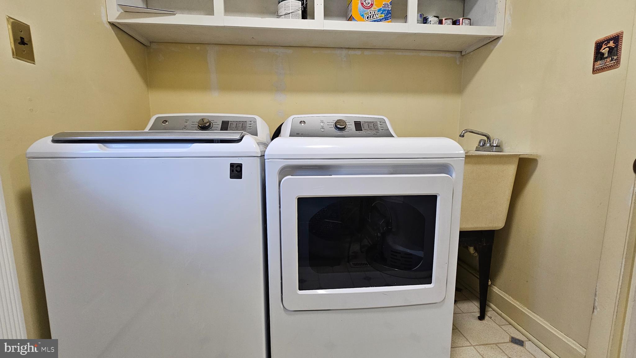 HALLETT HEIGHTS - Residential