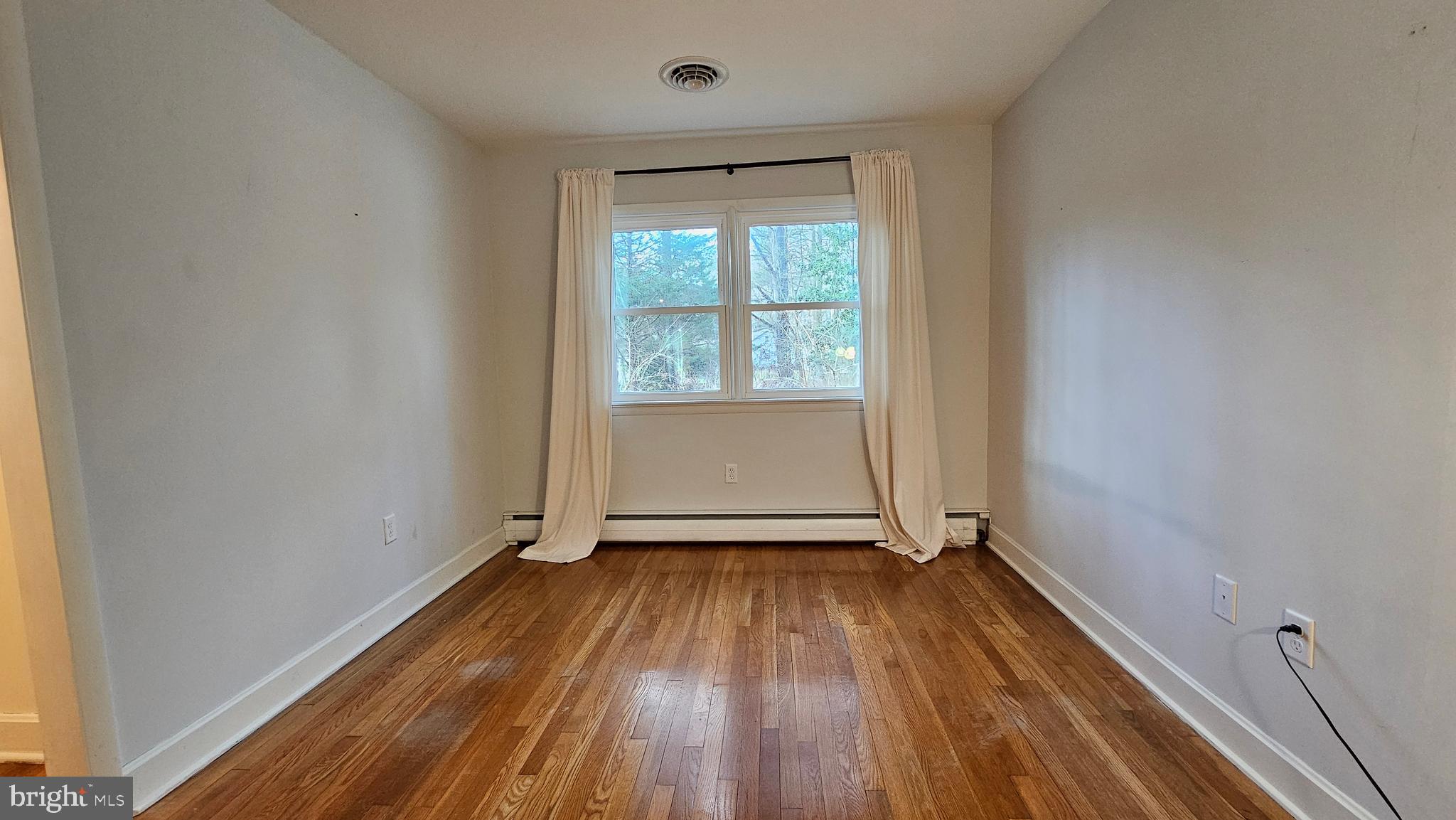 HALLETT HEIGHTS - Residential