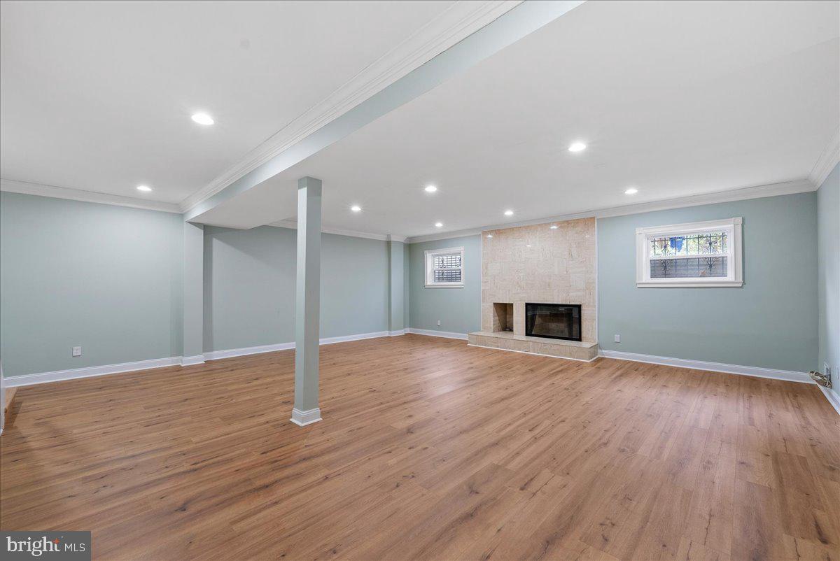 CHAIN BRIDGE HEIGHTS - Residential