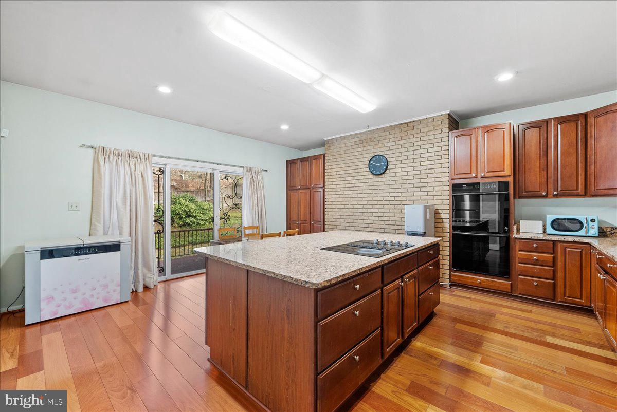 CHAIN BRIDGE HEIGHTS - Residential