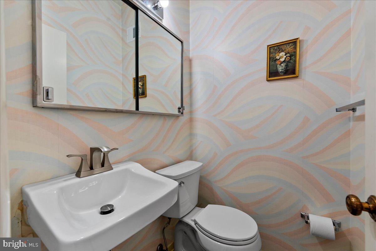 CHAIN BRIDGE HEIGHTS - Residential