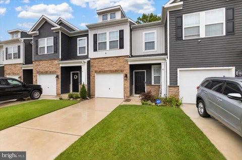 Townhouse For Sale - 6 Whaler Drive<br/> Camden County, RUNNEMEDE, NJ 08078