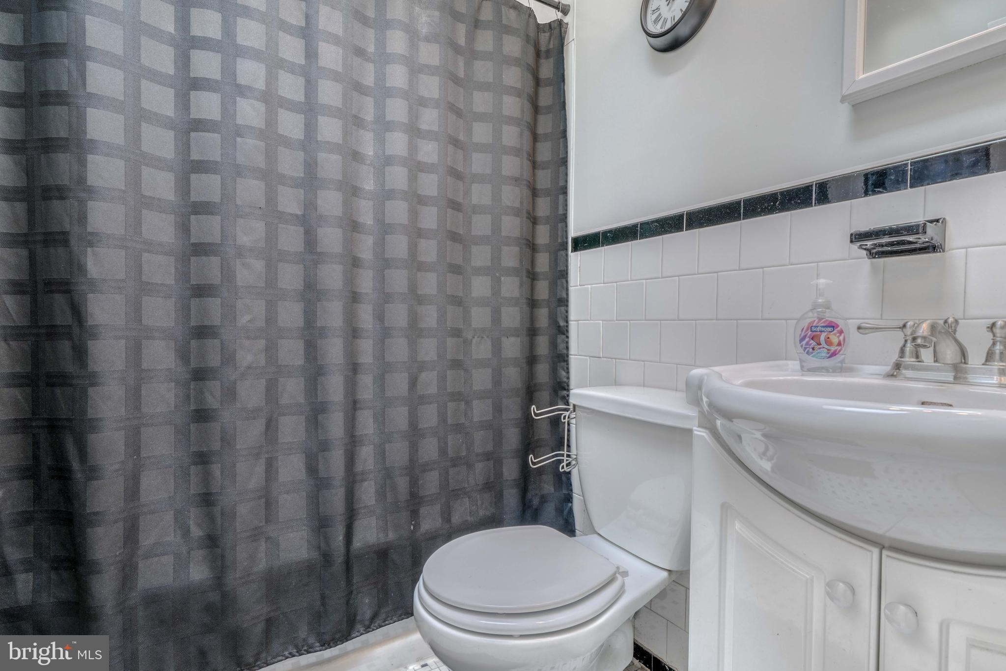 BALLARD GARDENS - Residential