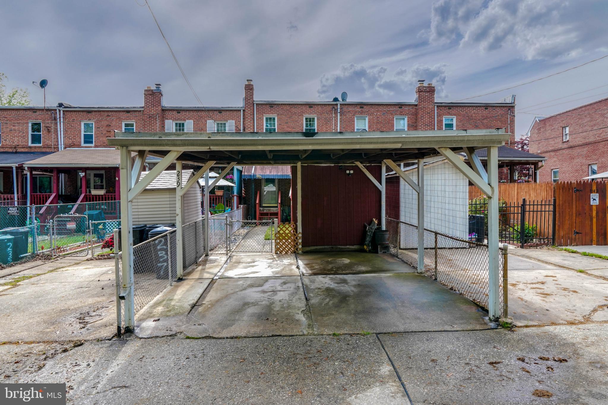 BALLARD GARDENS - Residential