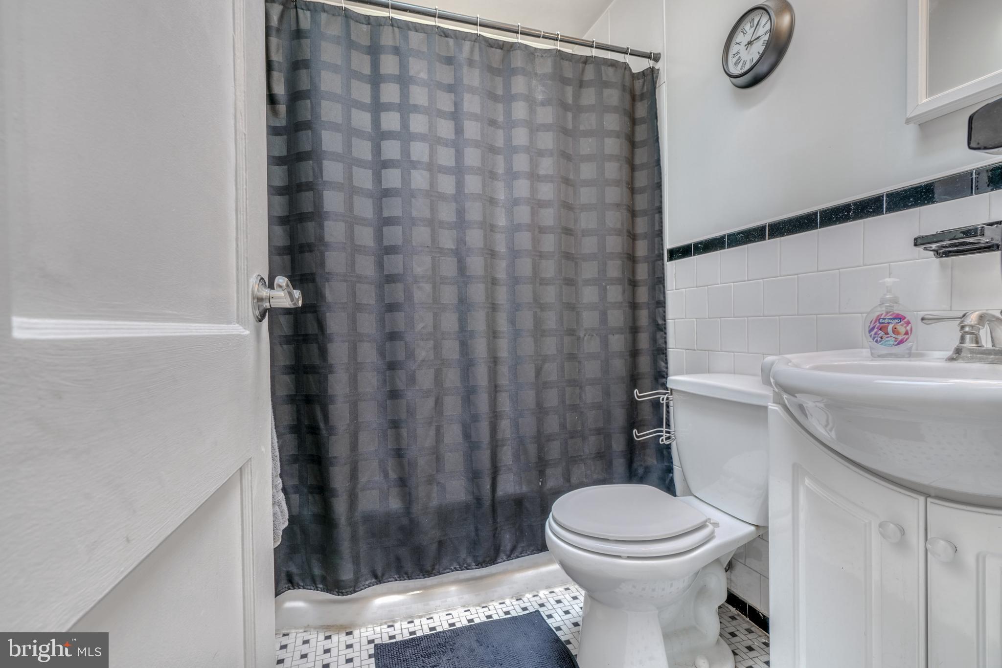 BALLARD GARDENS - Residential