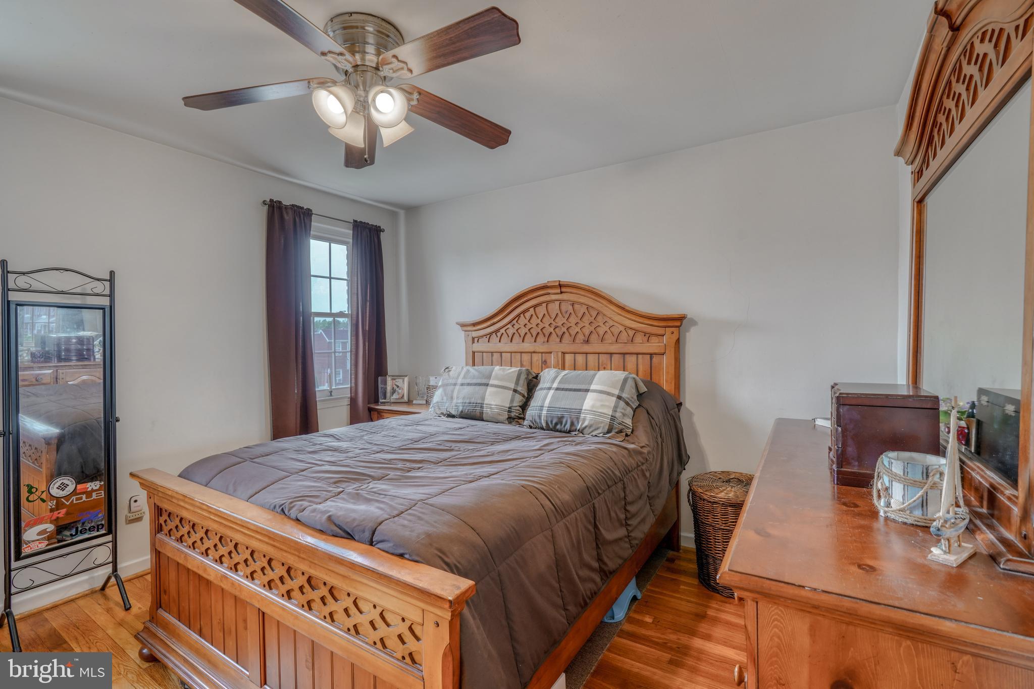 BALLARD GARDENS - Residential