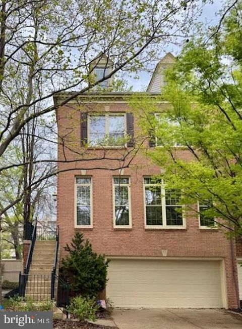 10518 JAMES WREN WAY FAIRFAX VA 22030