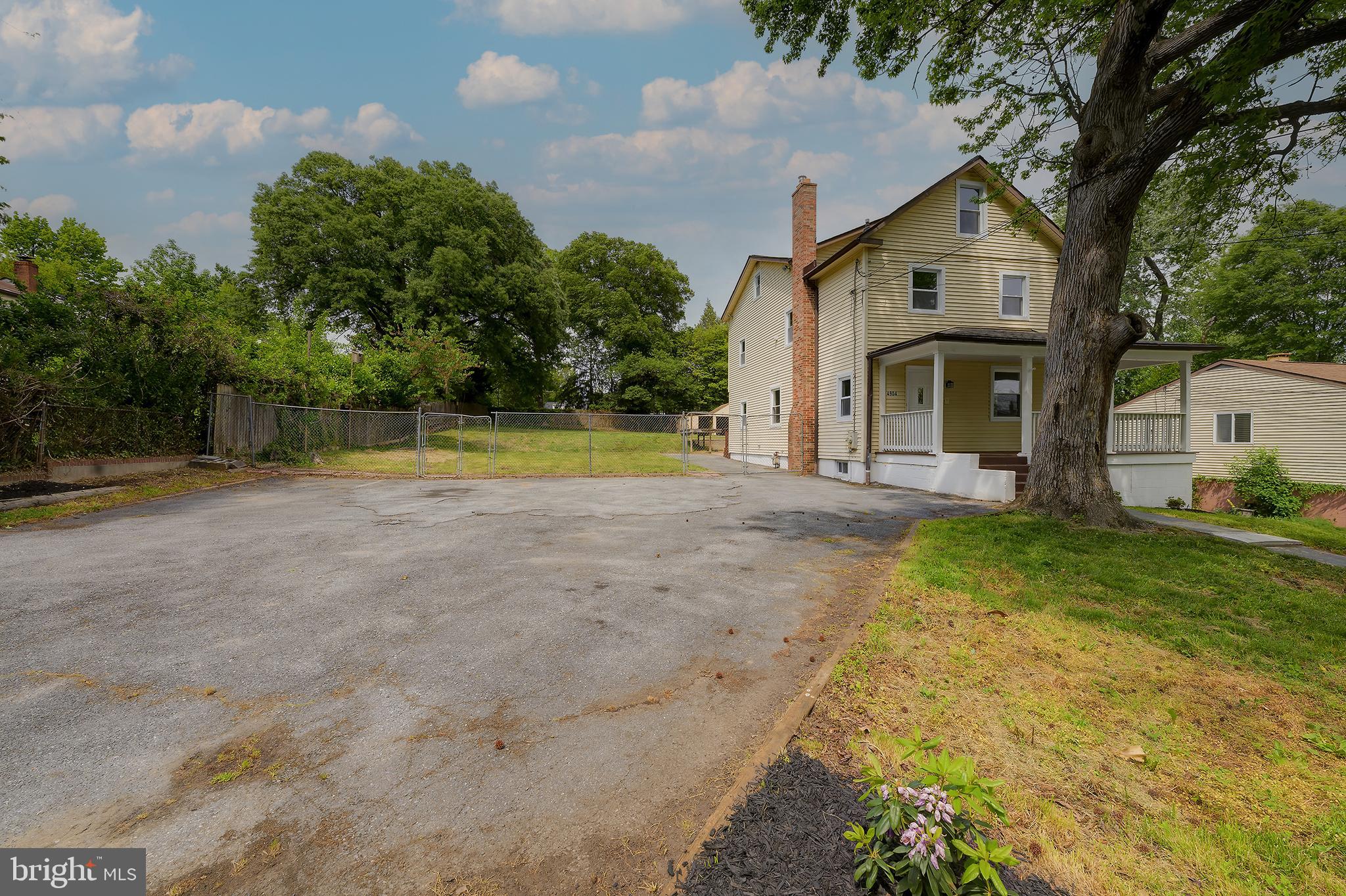 DANIELS PARK - Residential