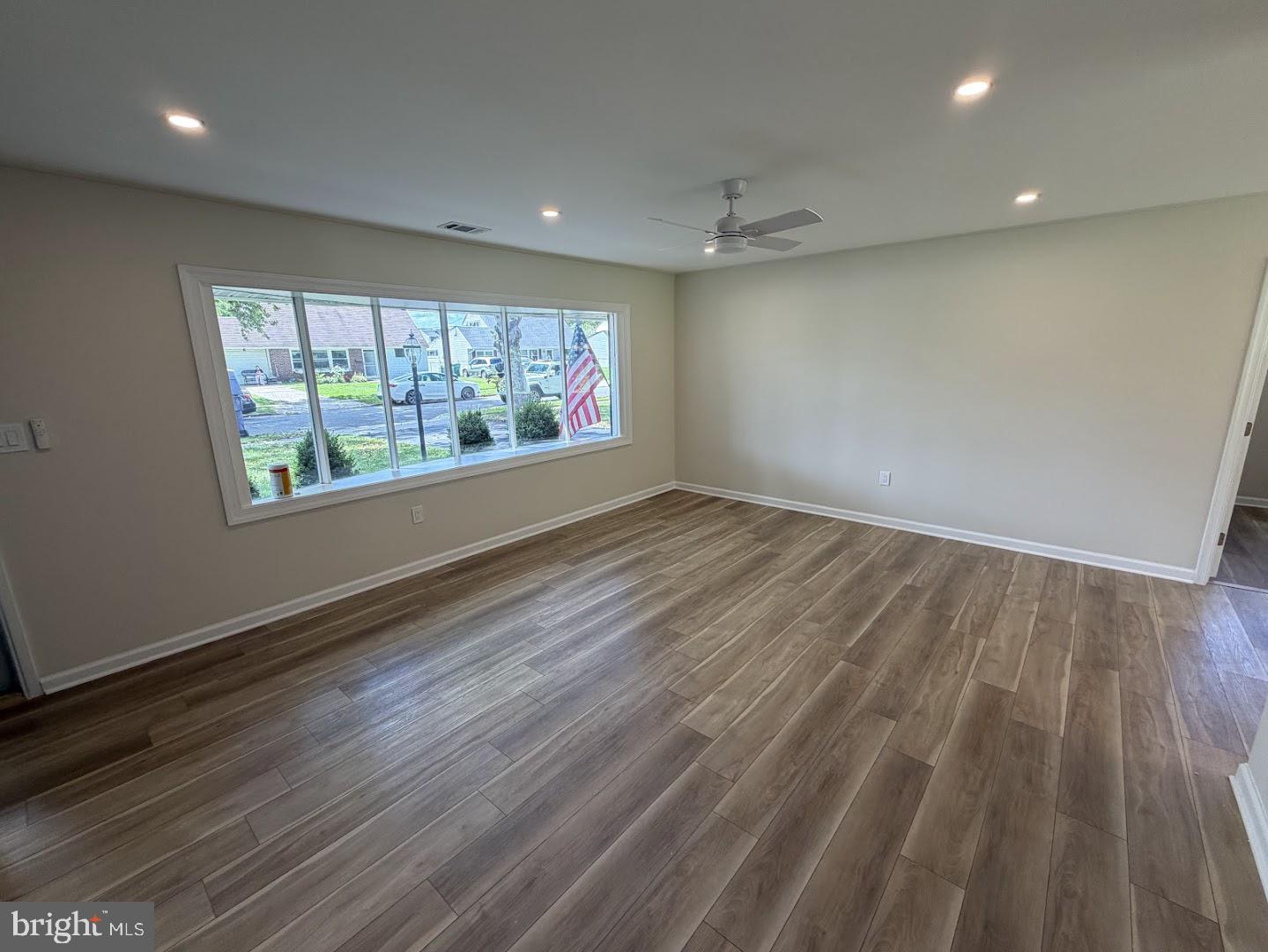 194 KENWOOD DRIVE S S