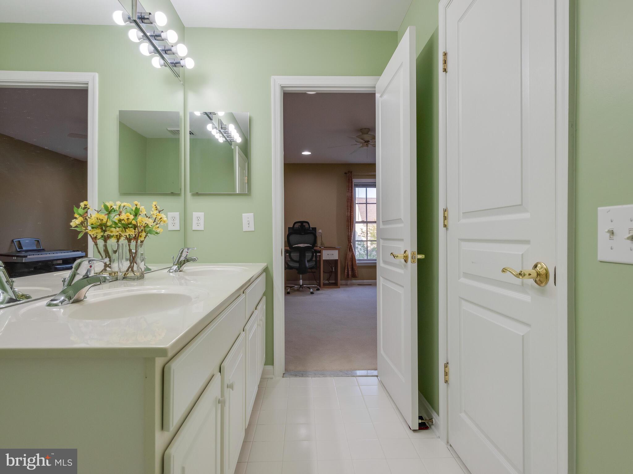 WINDSOR RIDGE - Residential