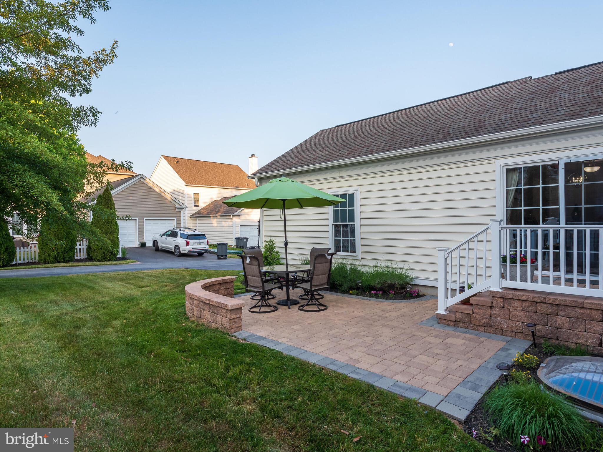 WINDSOR RIDGE - Residential