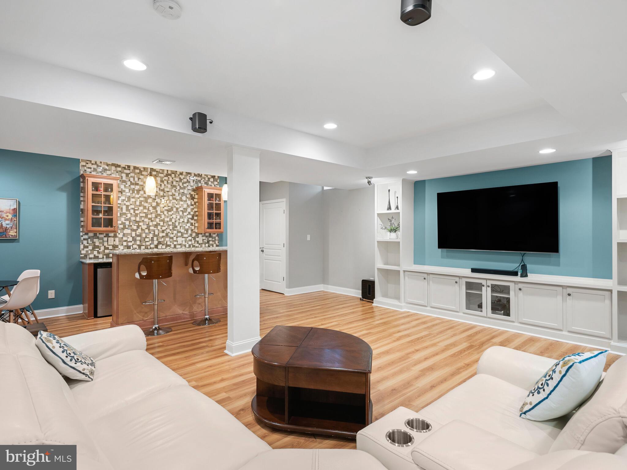 WINDSOR RIDGE - Residential