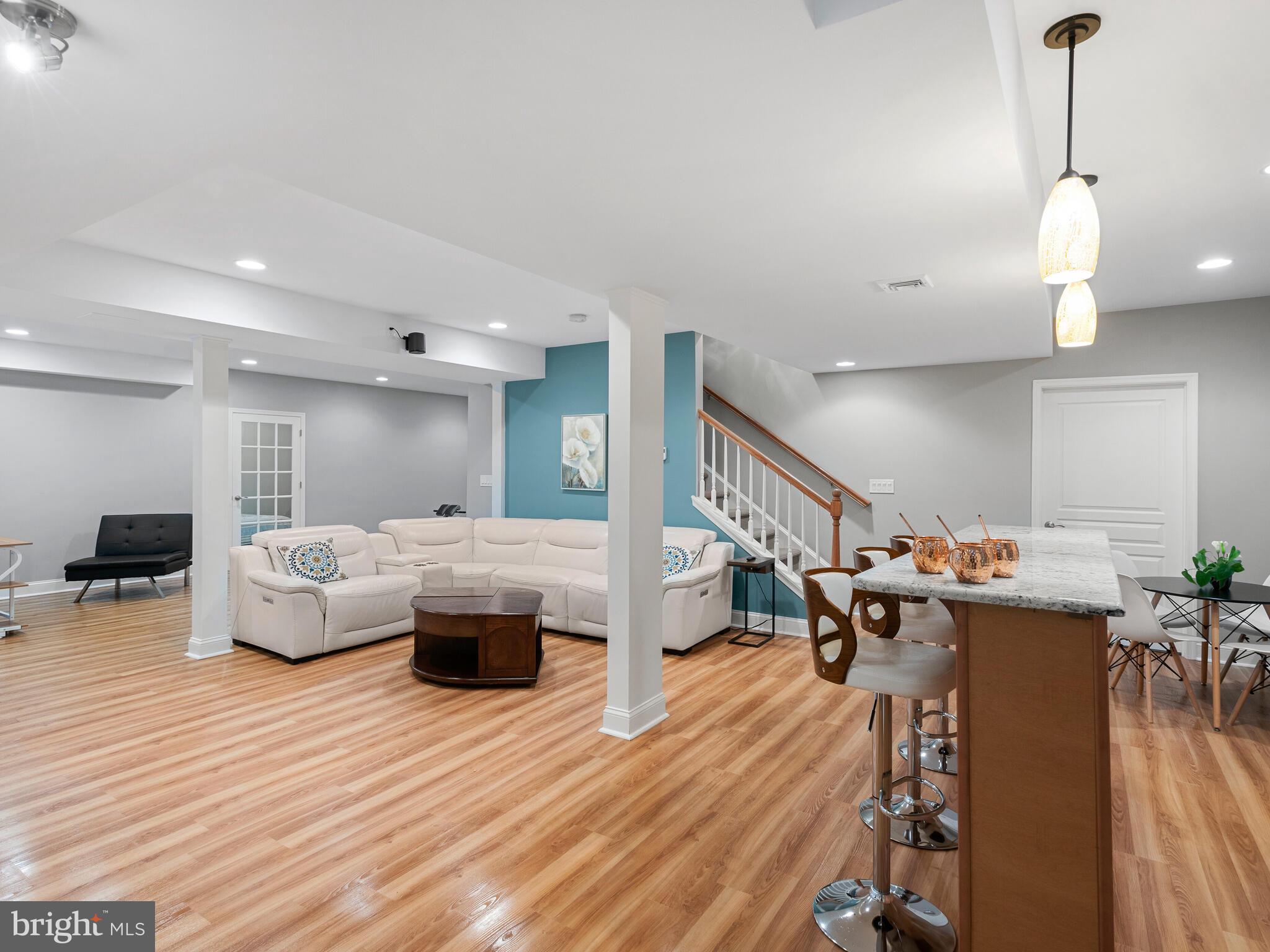 WINDSOR RIDGE - Residential