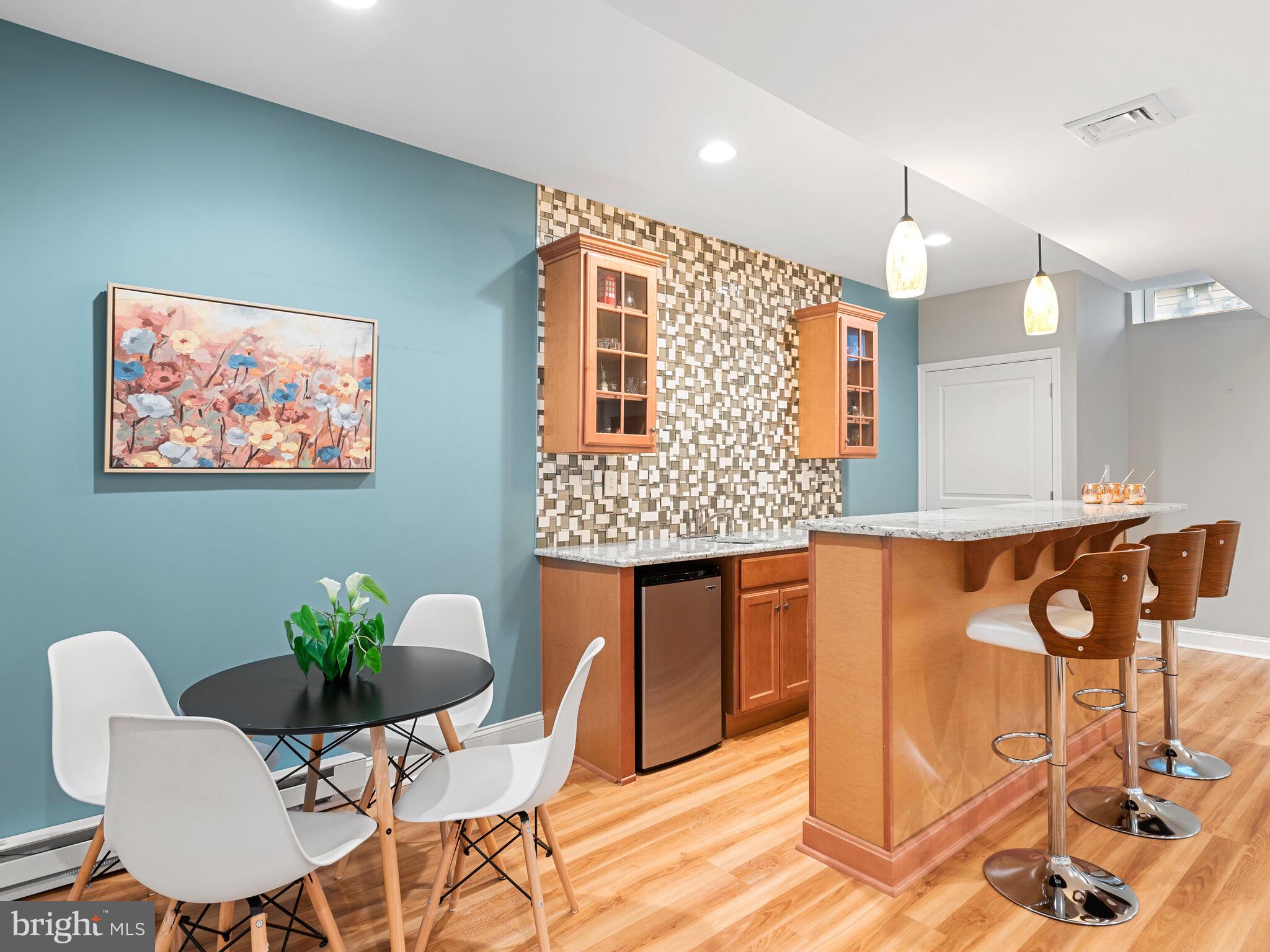 WINDSOR RIDGE - Residential