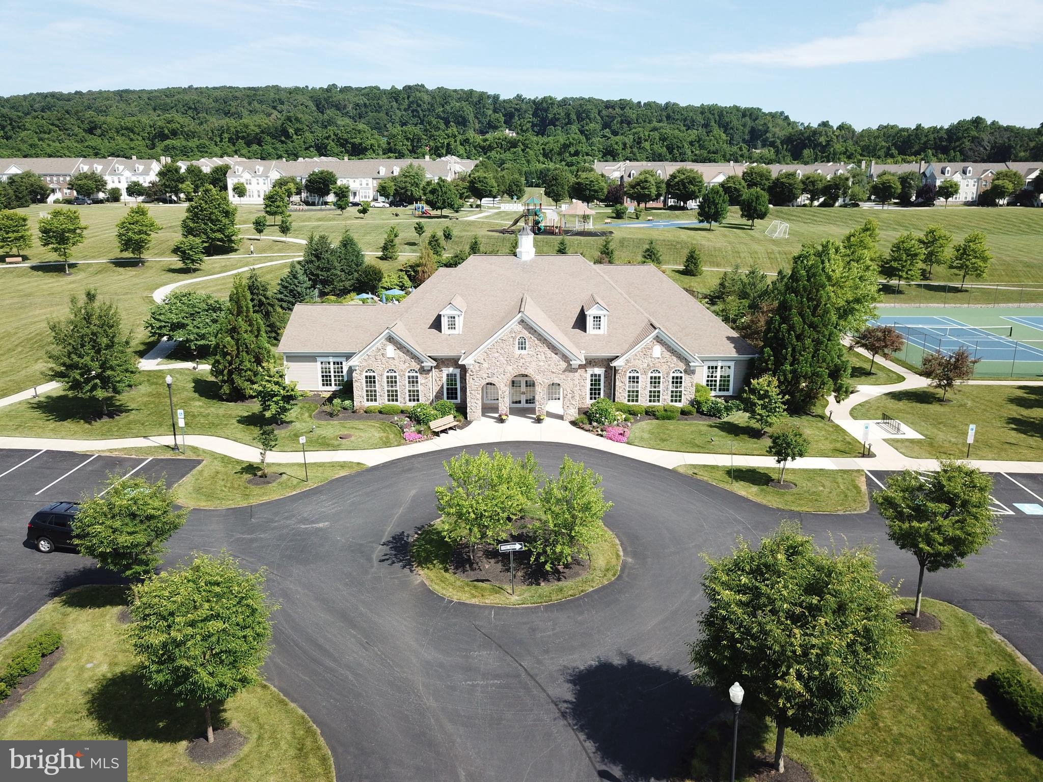 WINDSOR RIDGE - Residential