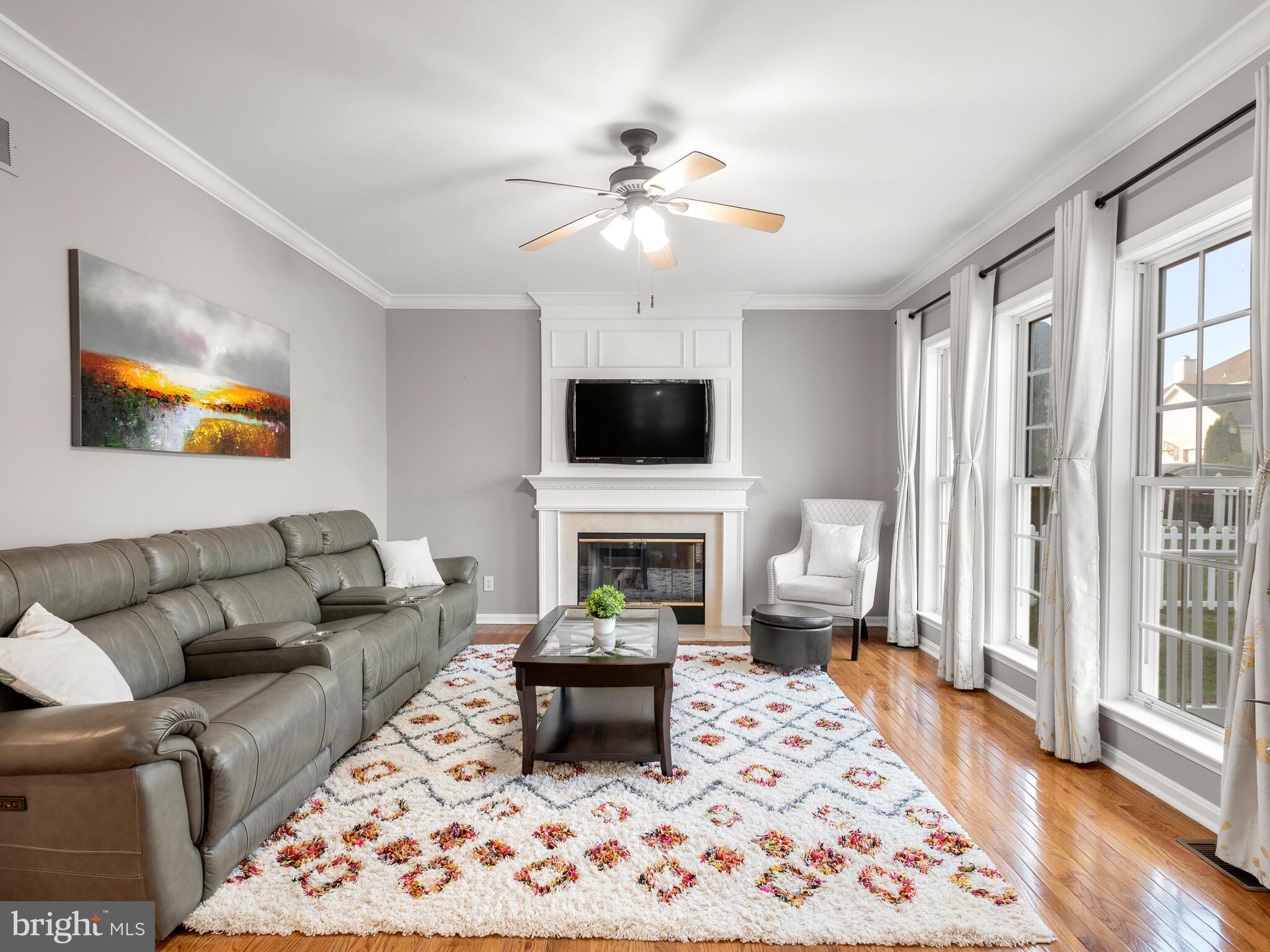 WINDSOR RIDGE - Residential