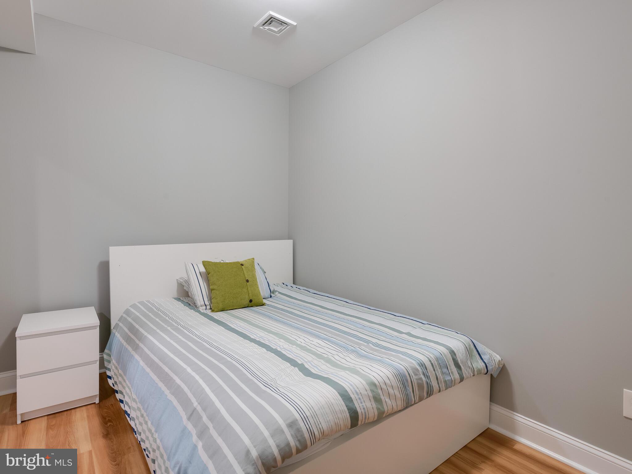 WINDSOR RIDGE - Residential