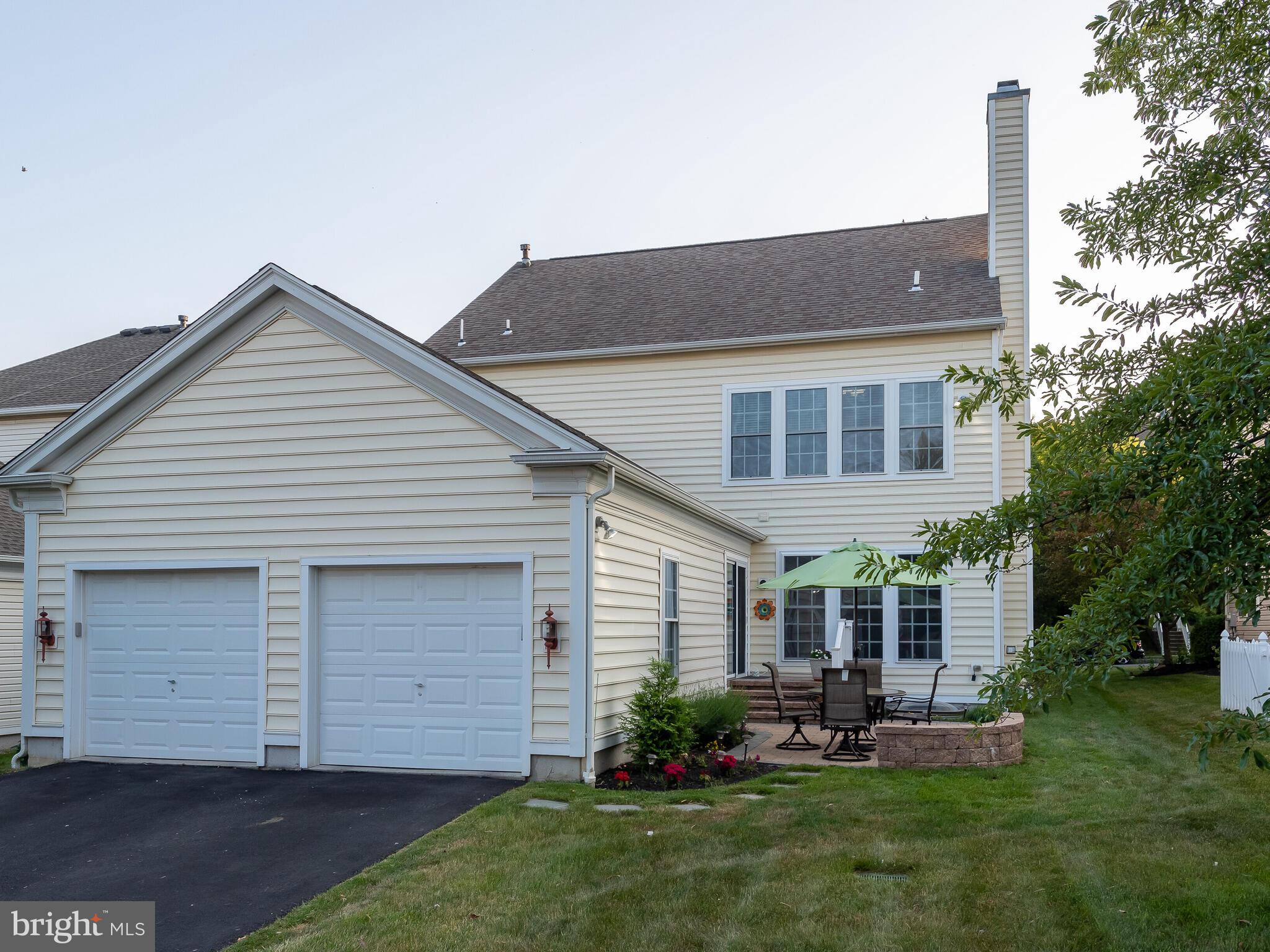 WINDSOR RIDGE - Residential