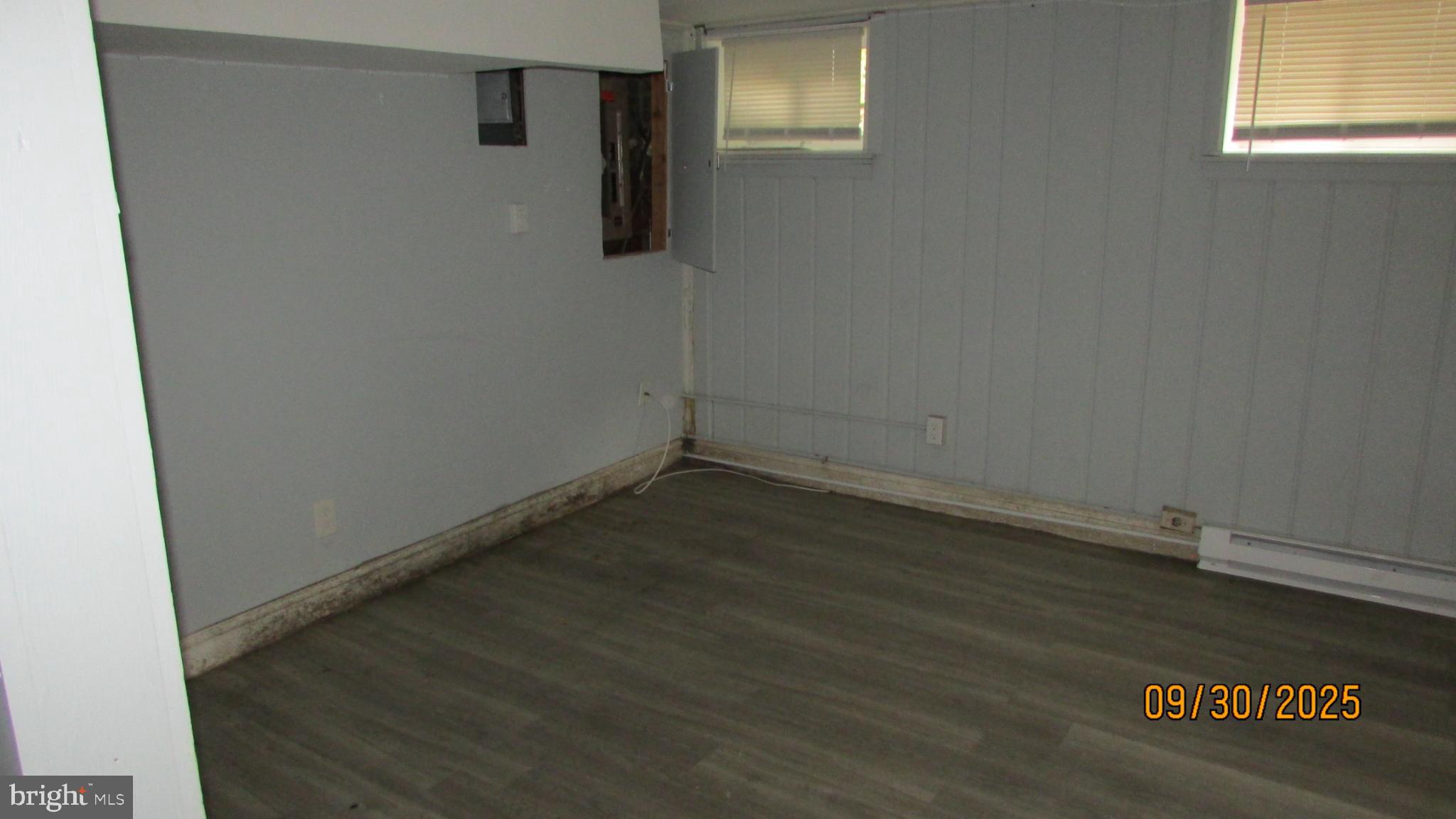 CALVERT HILLS - Residential