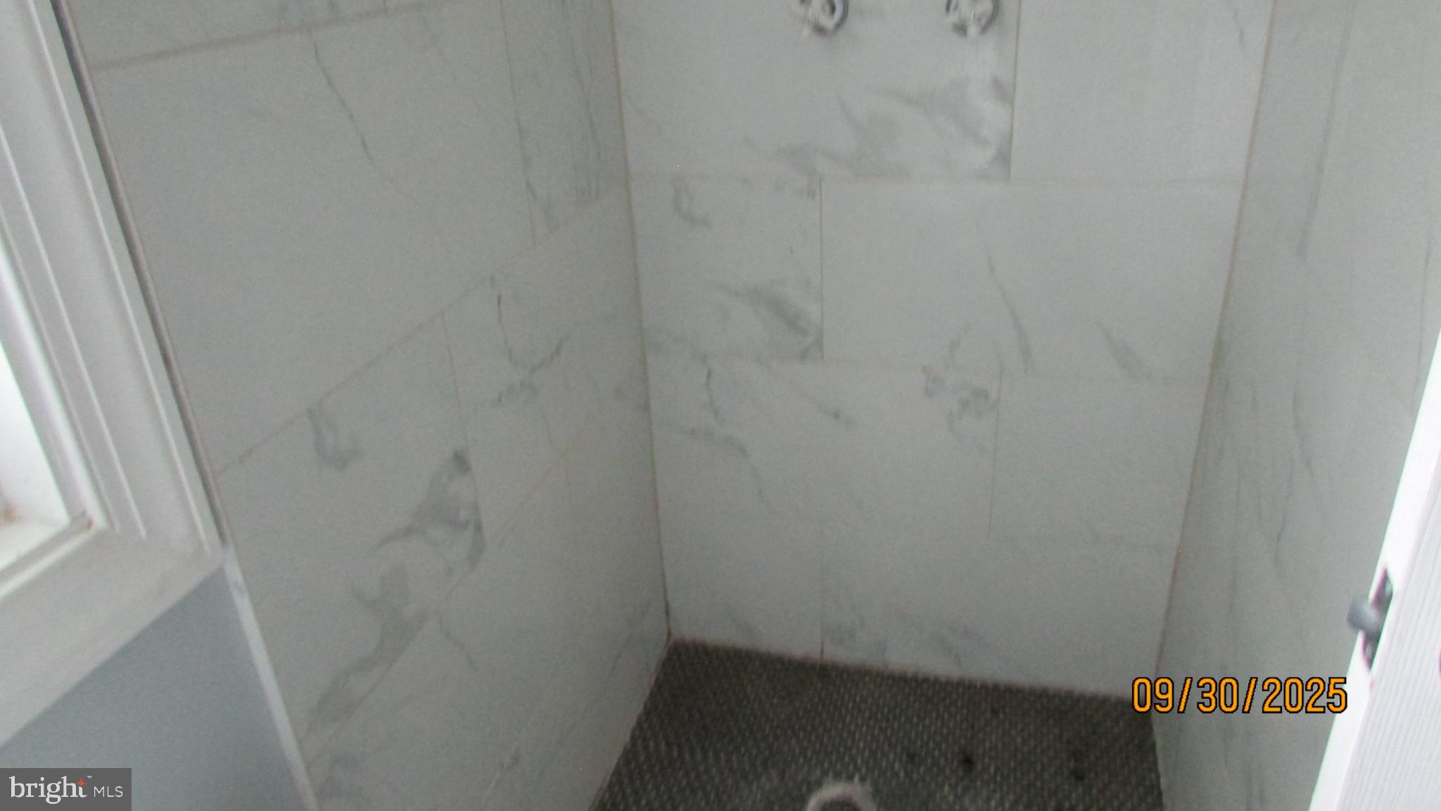 CALVERT HILLS - Residential