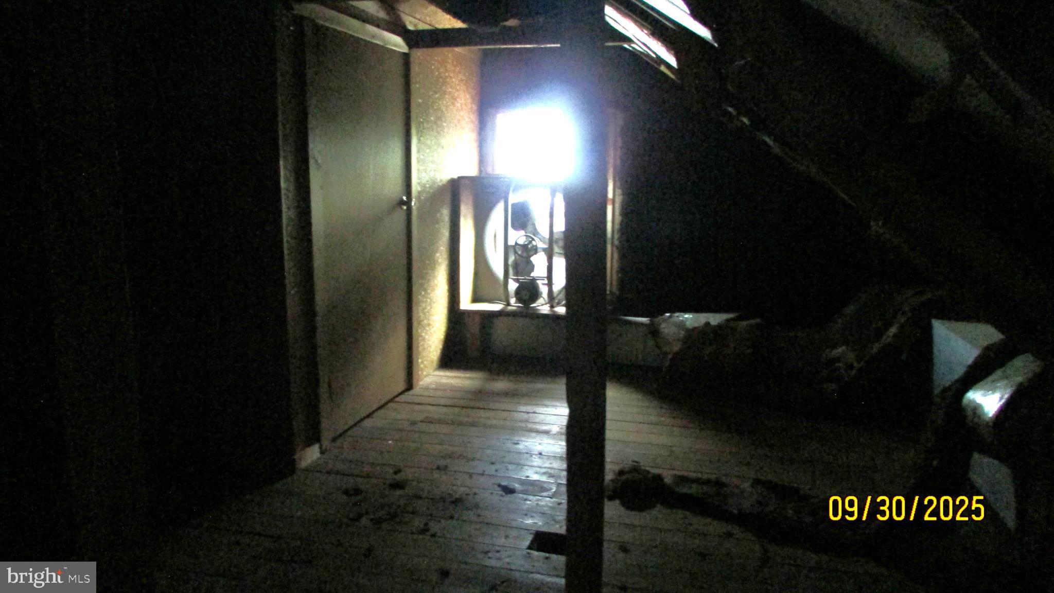 CALVERT HILLS - Residential