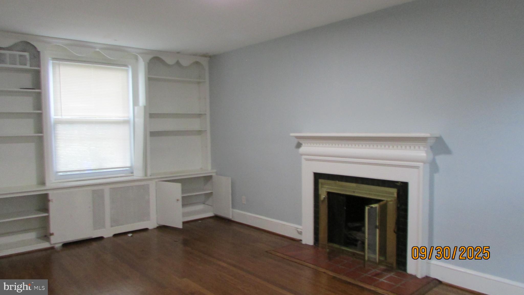 CALVERT HILLS - Residential