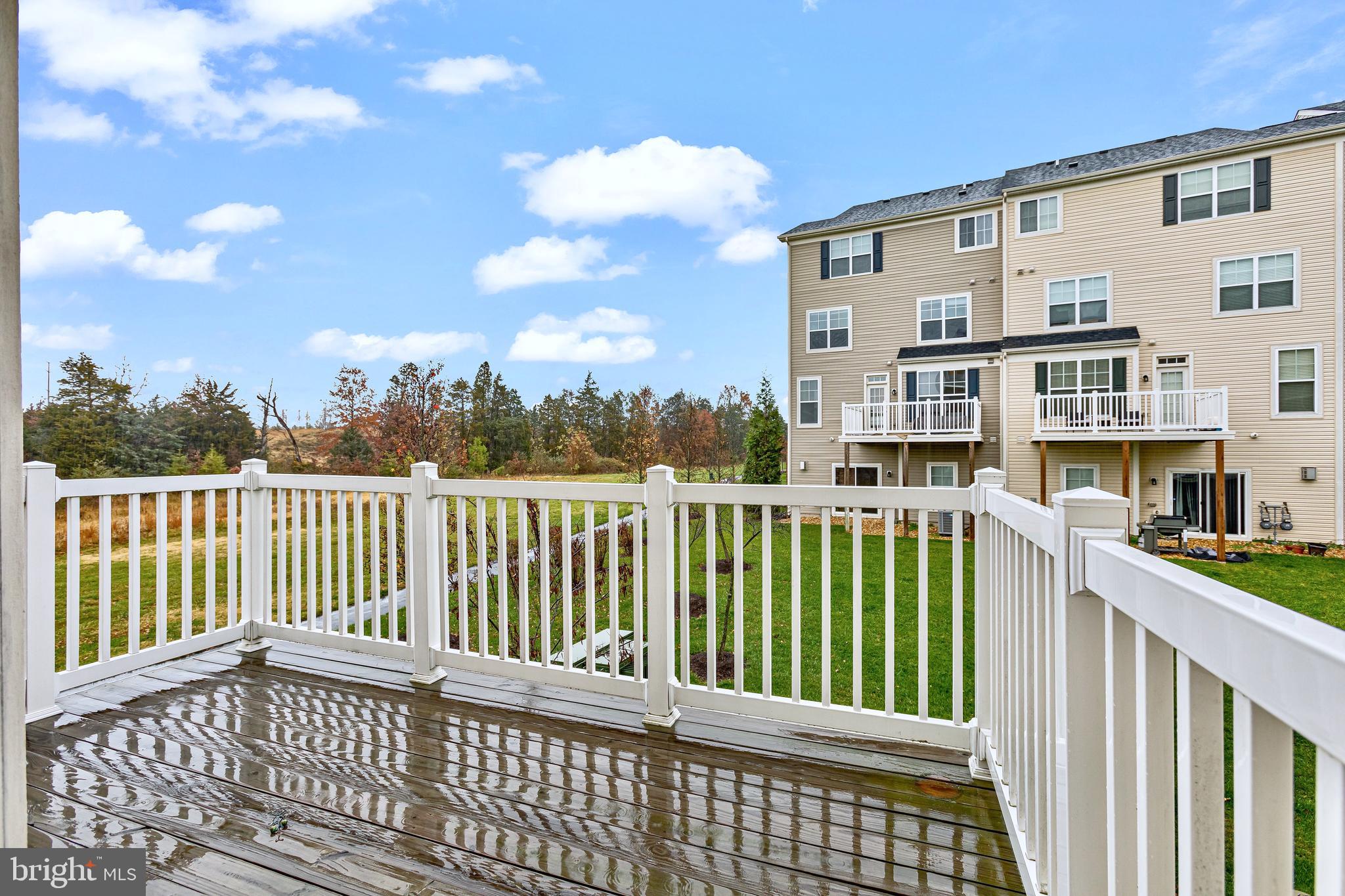 EAST GATE 3 CONDOMINIUM - Residential