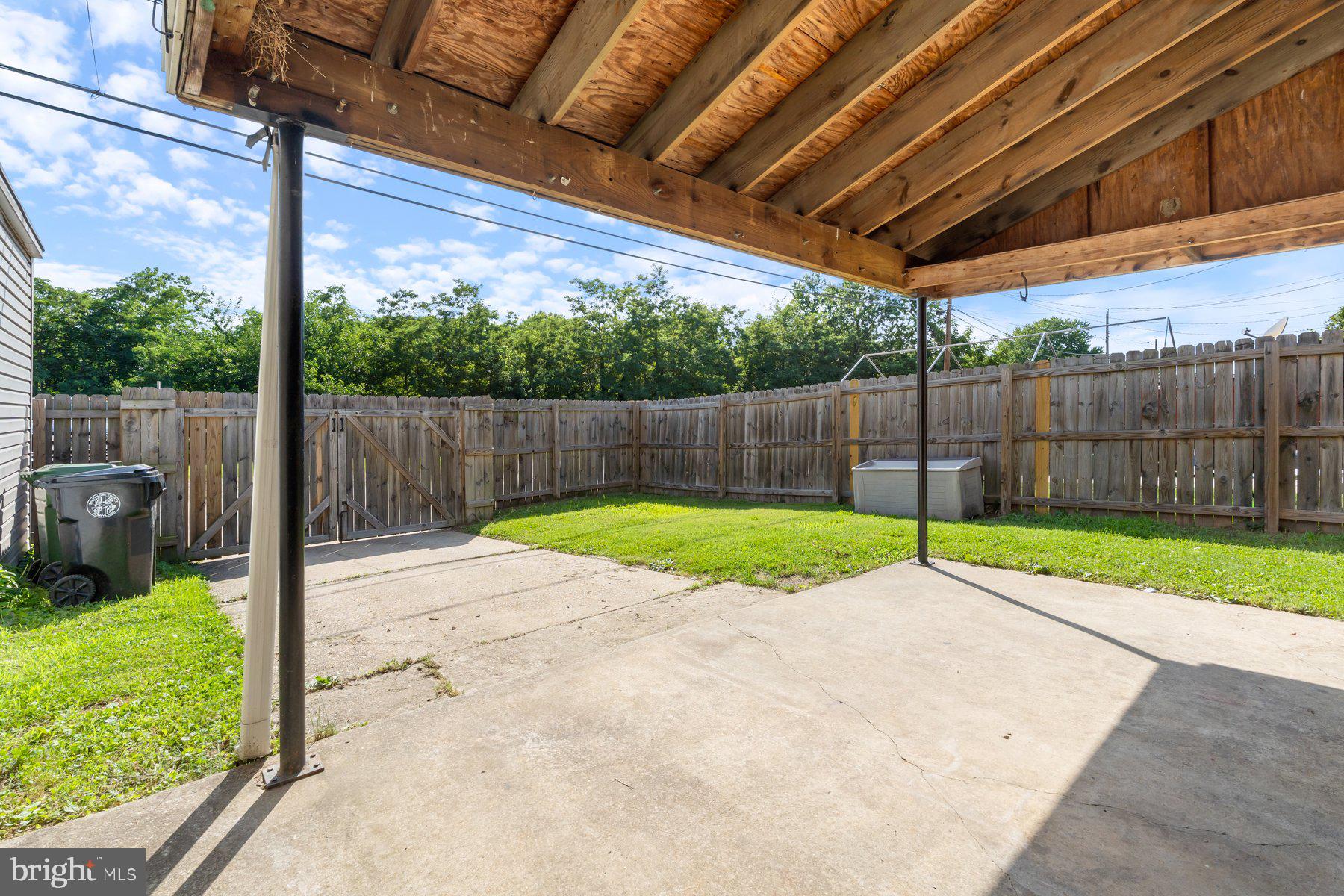 CHARLESMONT - Residential