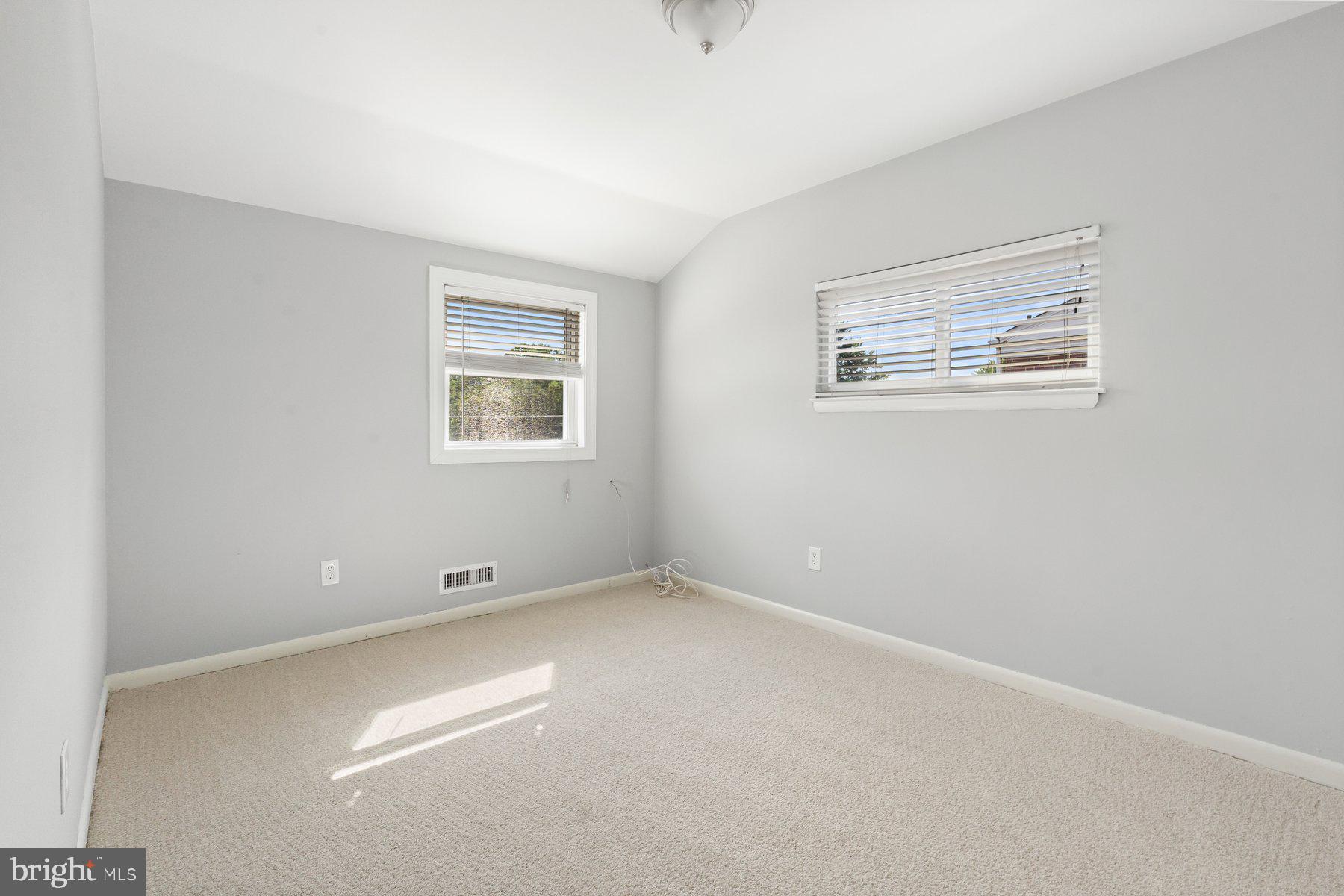 CHARLESMONT - Residential