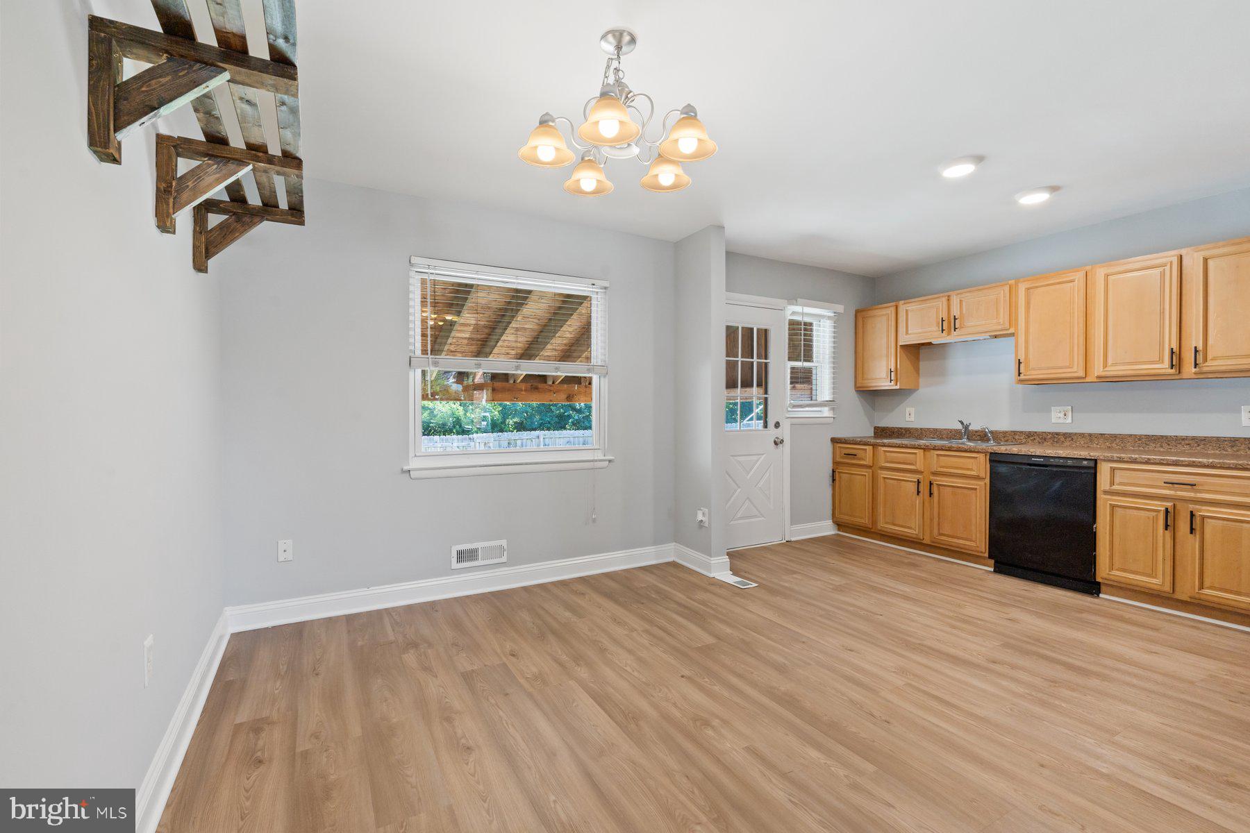 CHARLESMONT - Residential