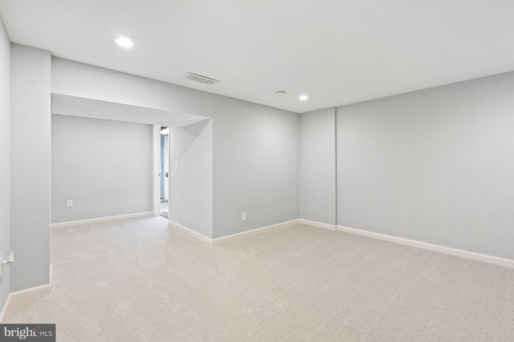 CHARLESMONT - Residential